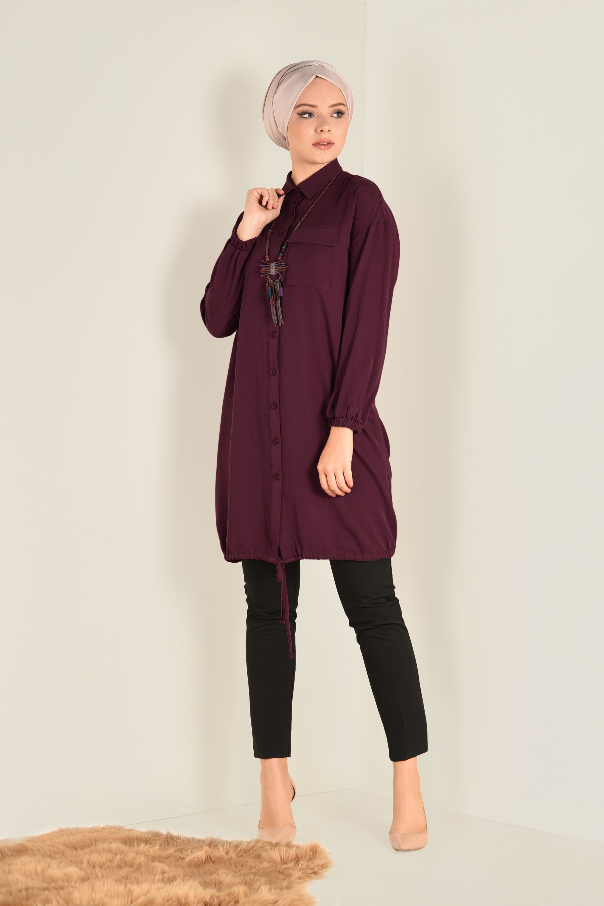 Tesettür giyim BORDO ETEK UCU BÜZGÜLÜ BİLEKLERİ LASTİKLİ TUNİK 4704 