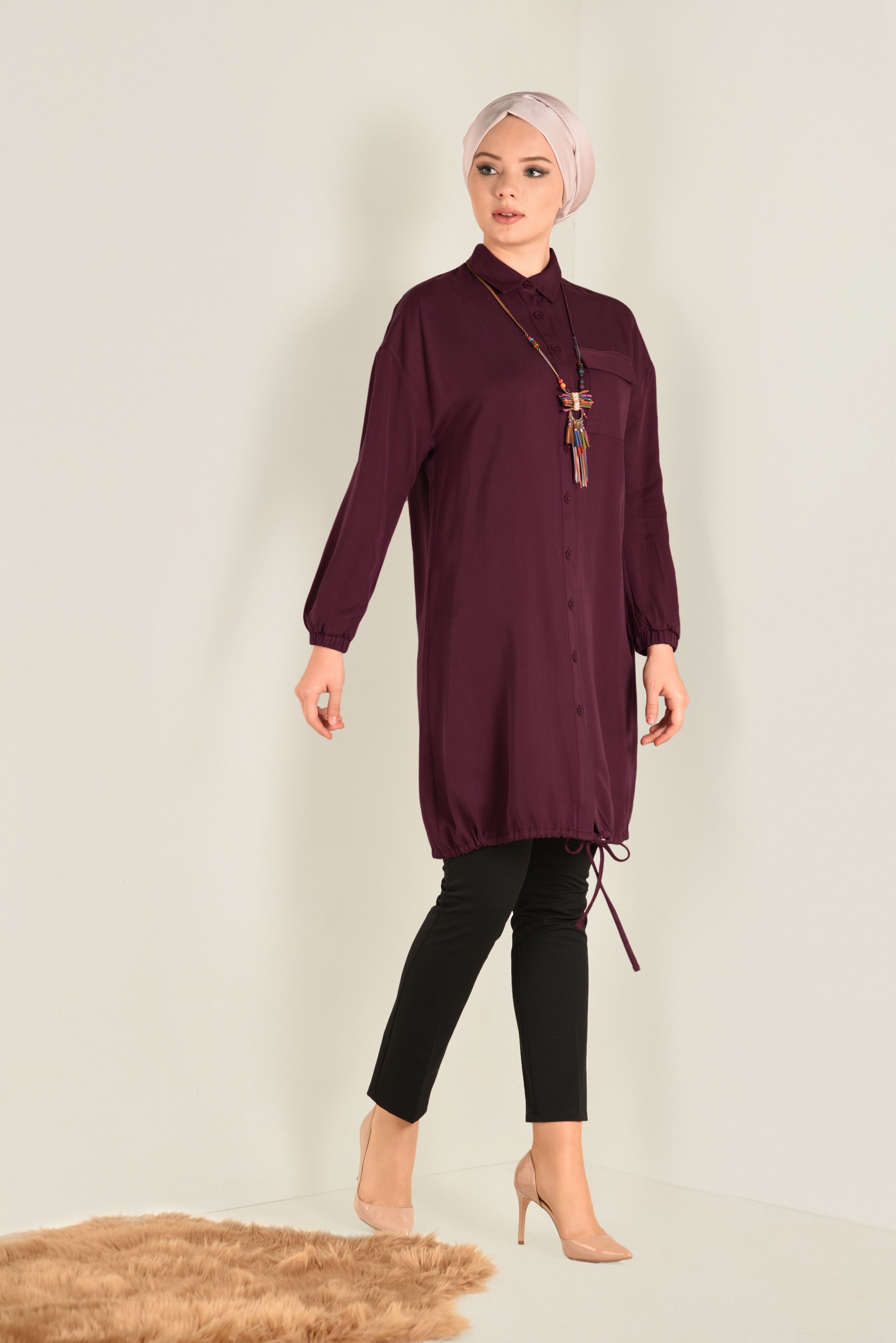Tesettür giyim BORDO ETEK UCU BÜZGÜLÜ BİLEKLERİ LASTİKLİ TUNİK 4704 