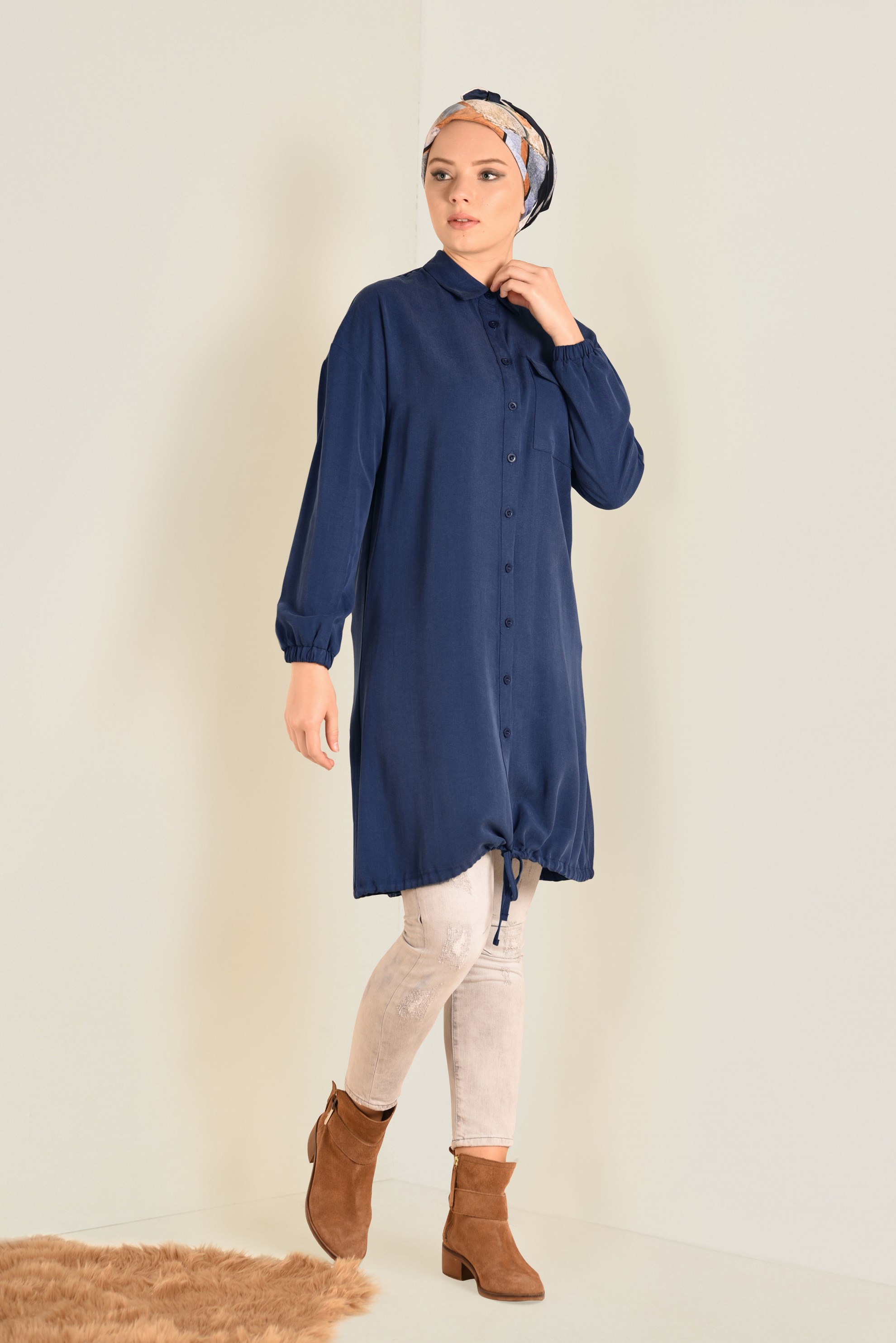 Tesettür giyim LACİVERT ETEK UCU BÜZGÜLÜ BİLEKLERİ LASTİKLİ TUNİK 4704 