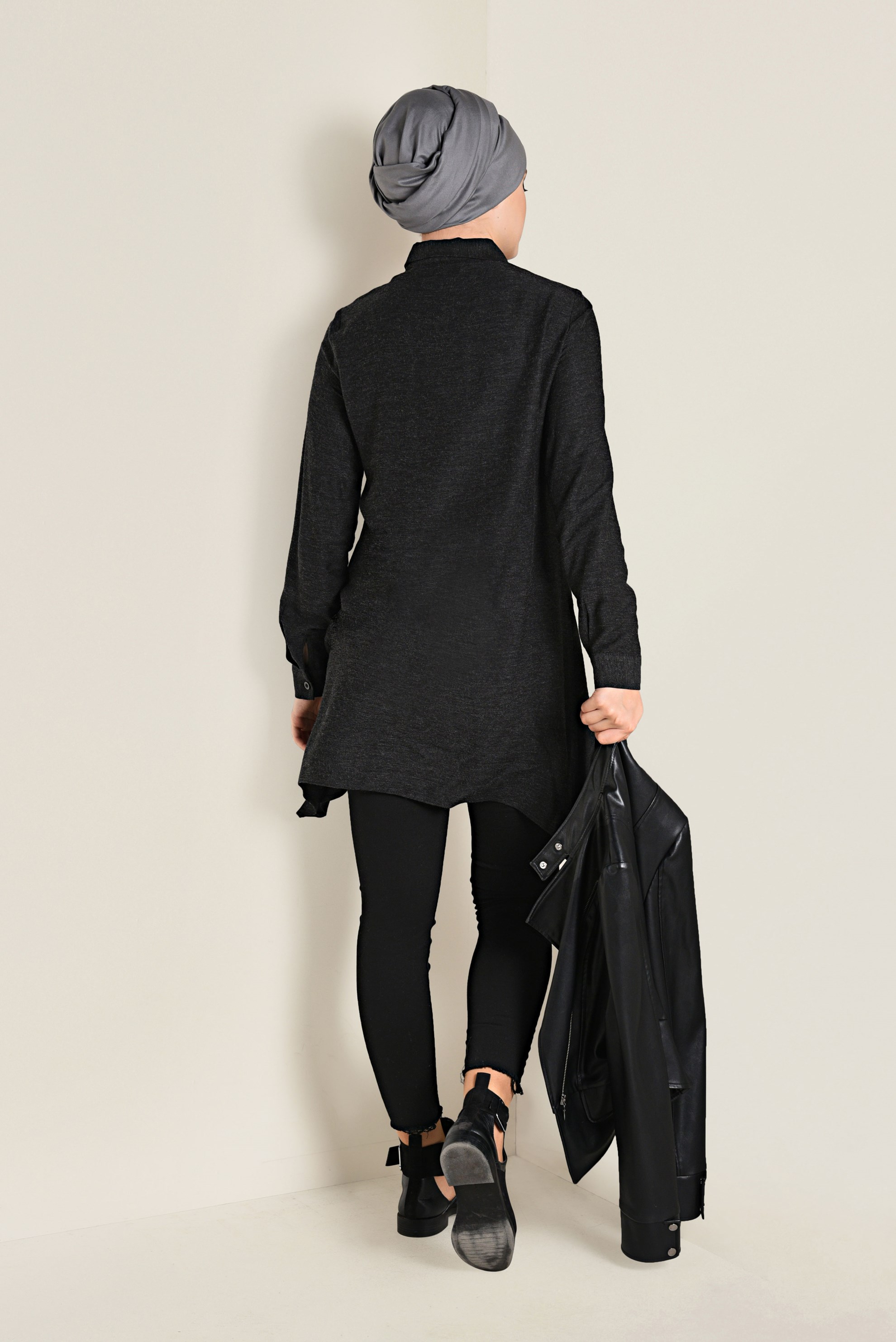 Tesettür giyim SİYAH ASİMETRİK KESİM TUNİK 4711