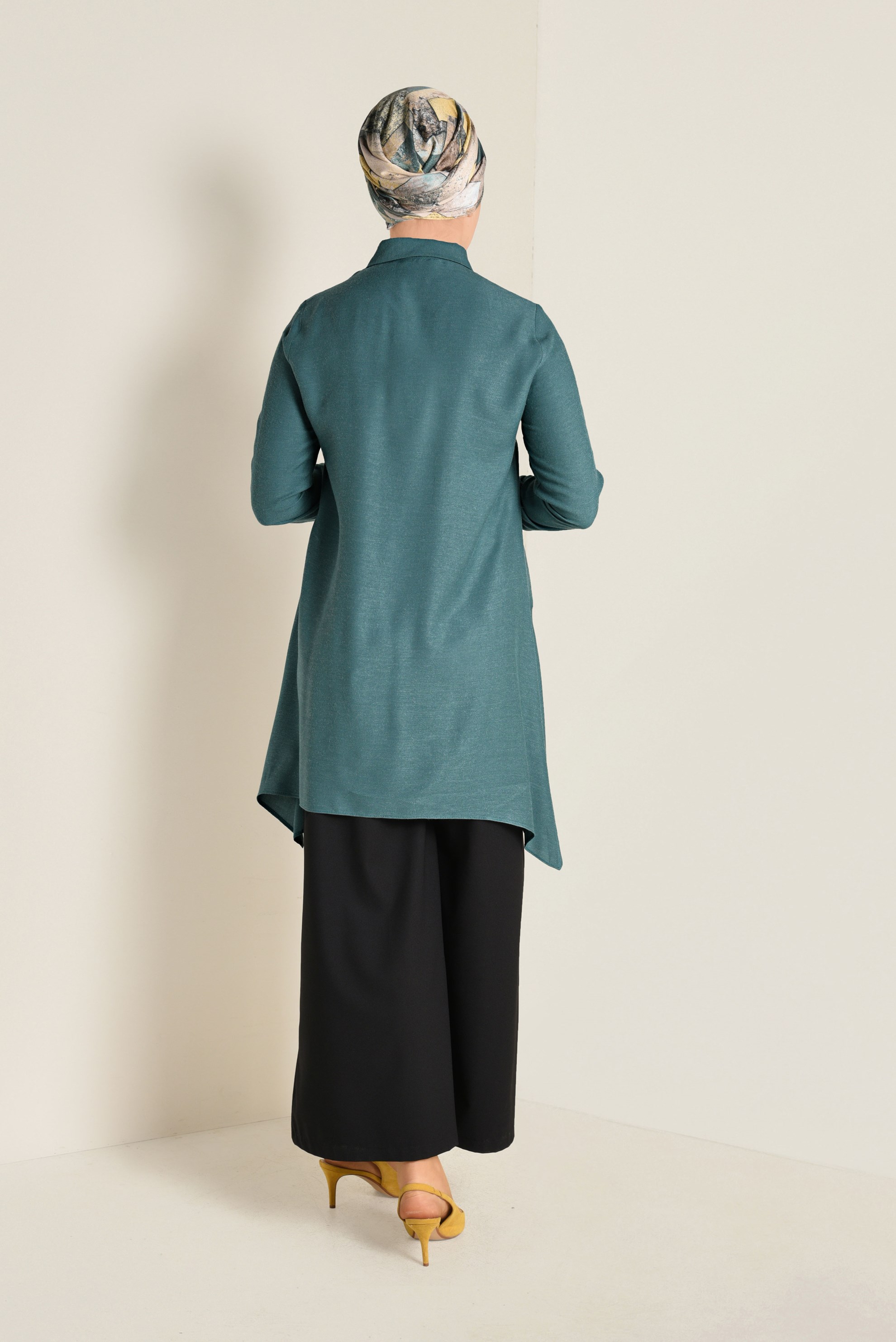 Tesettür giyim YEŞİL ASİMETRİK KESİM TUNİK 4711