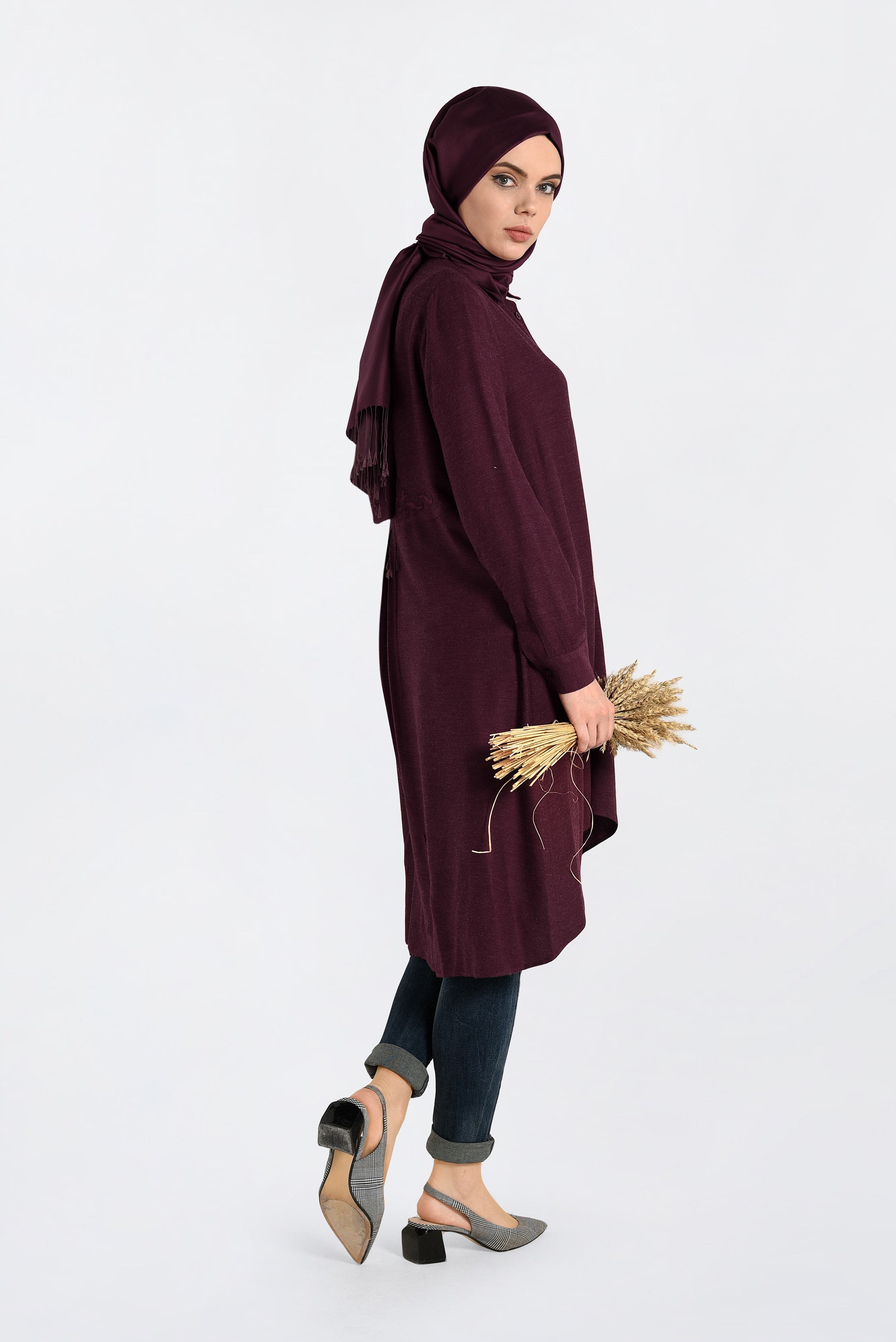 Tesettür giyim BORDO NAKIŞ DETAYLI DÜĞMELİ TUNİK 4720
