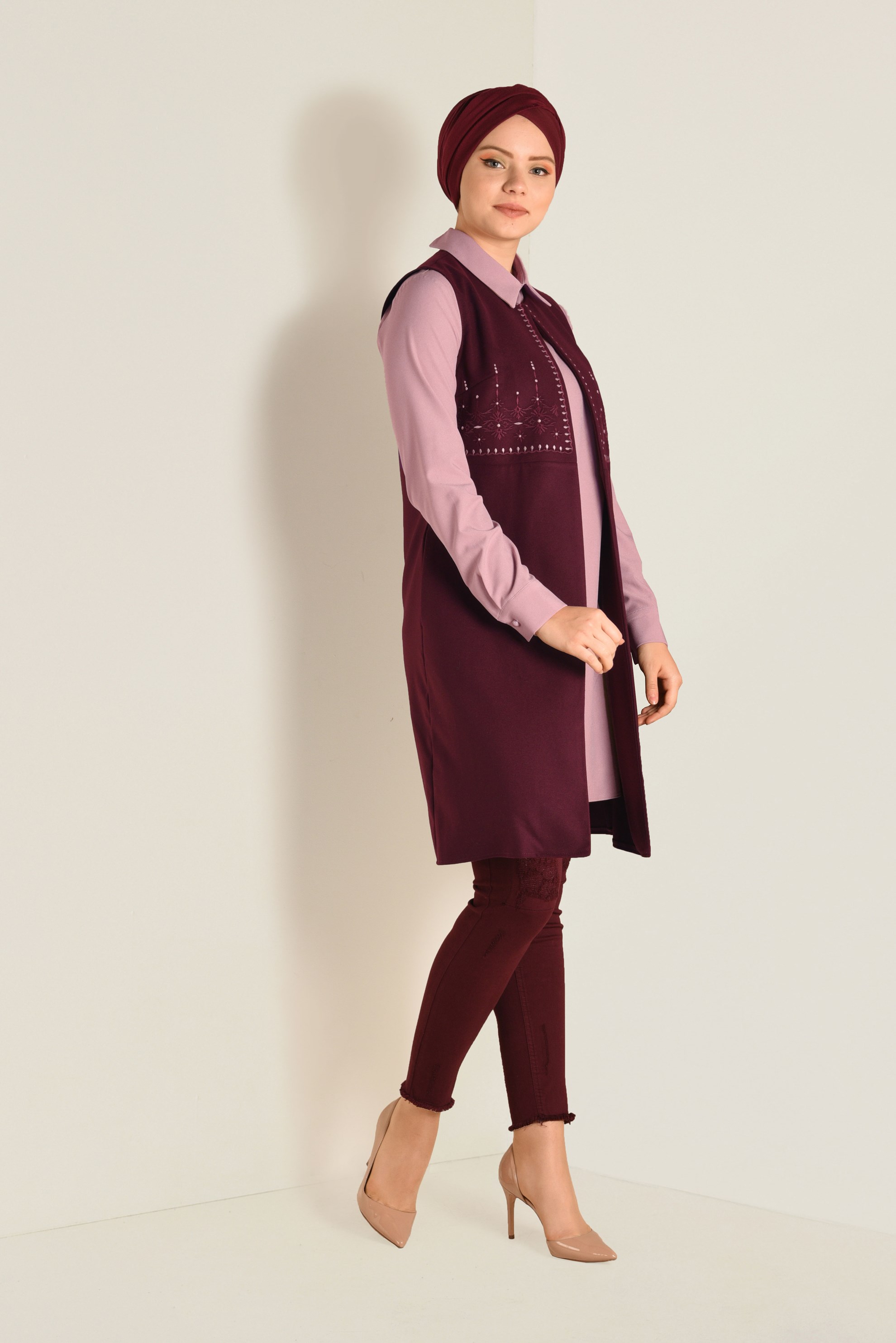 Tesettür giyim BORDO NAKIŞ DETAYLI TUNİK 4724 