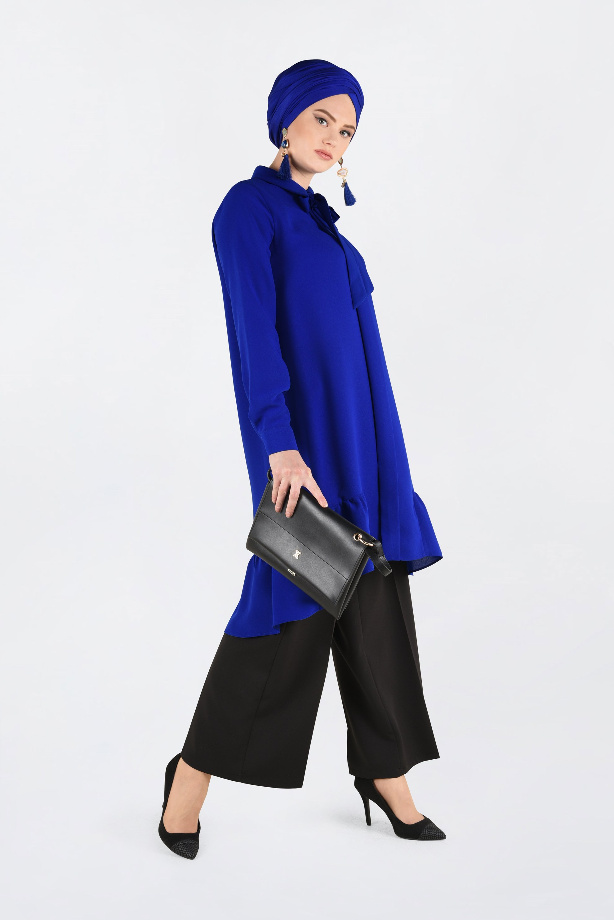 Tesettür giyim LACİVERT ETEK UCU VOLANLI TUNİK 4733