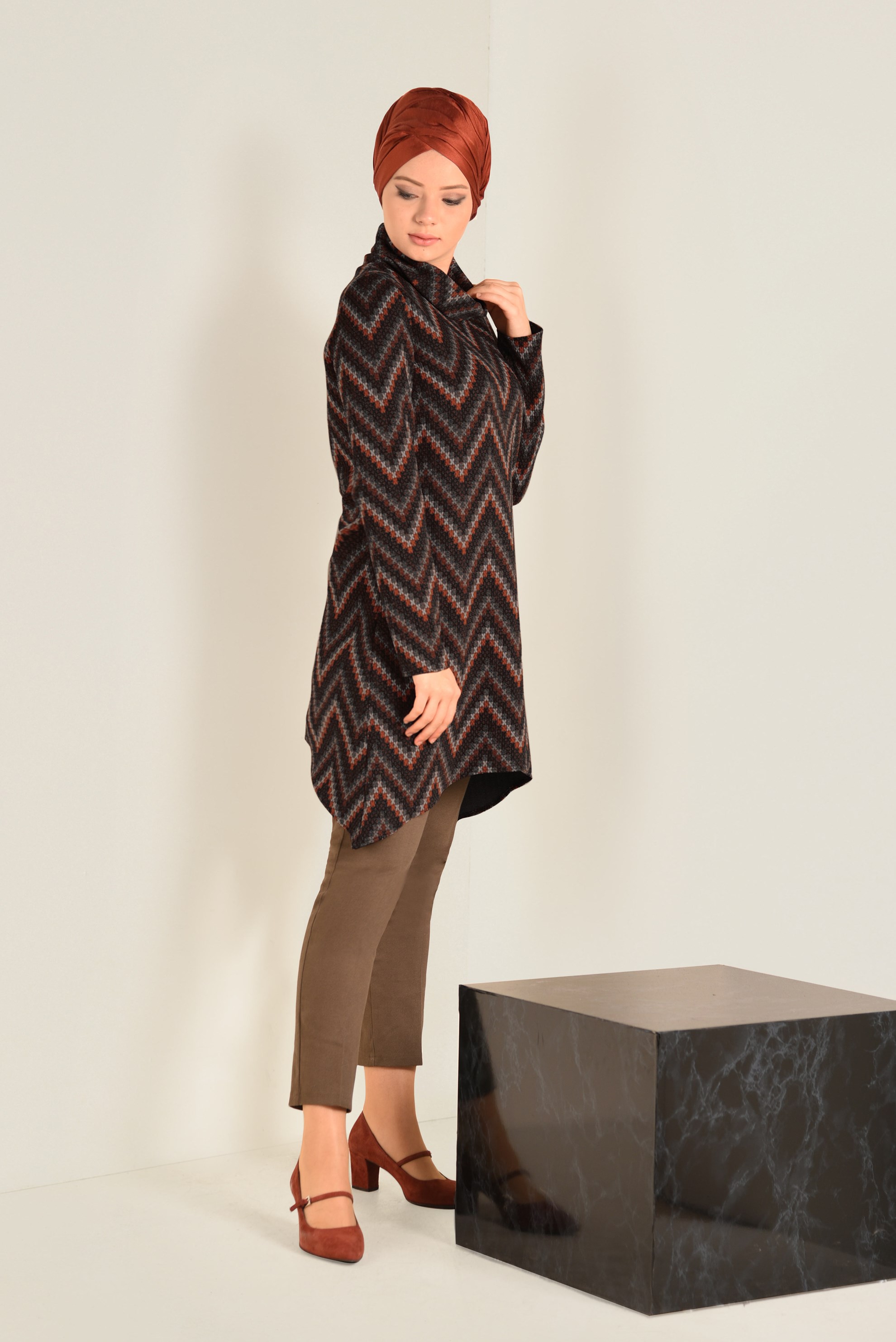 Tesettür giyim GRİ ASİMETRİK KESİM TUNİK 4764