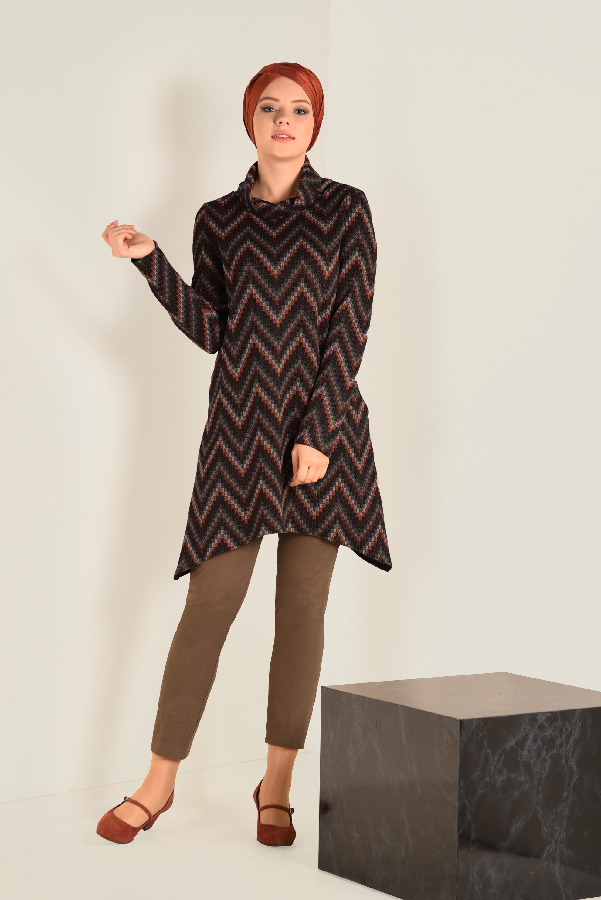 Tesettür giyim GRİ ASİMETRİK KESİM TUNİK 4764