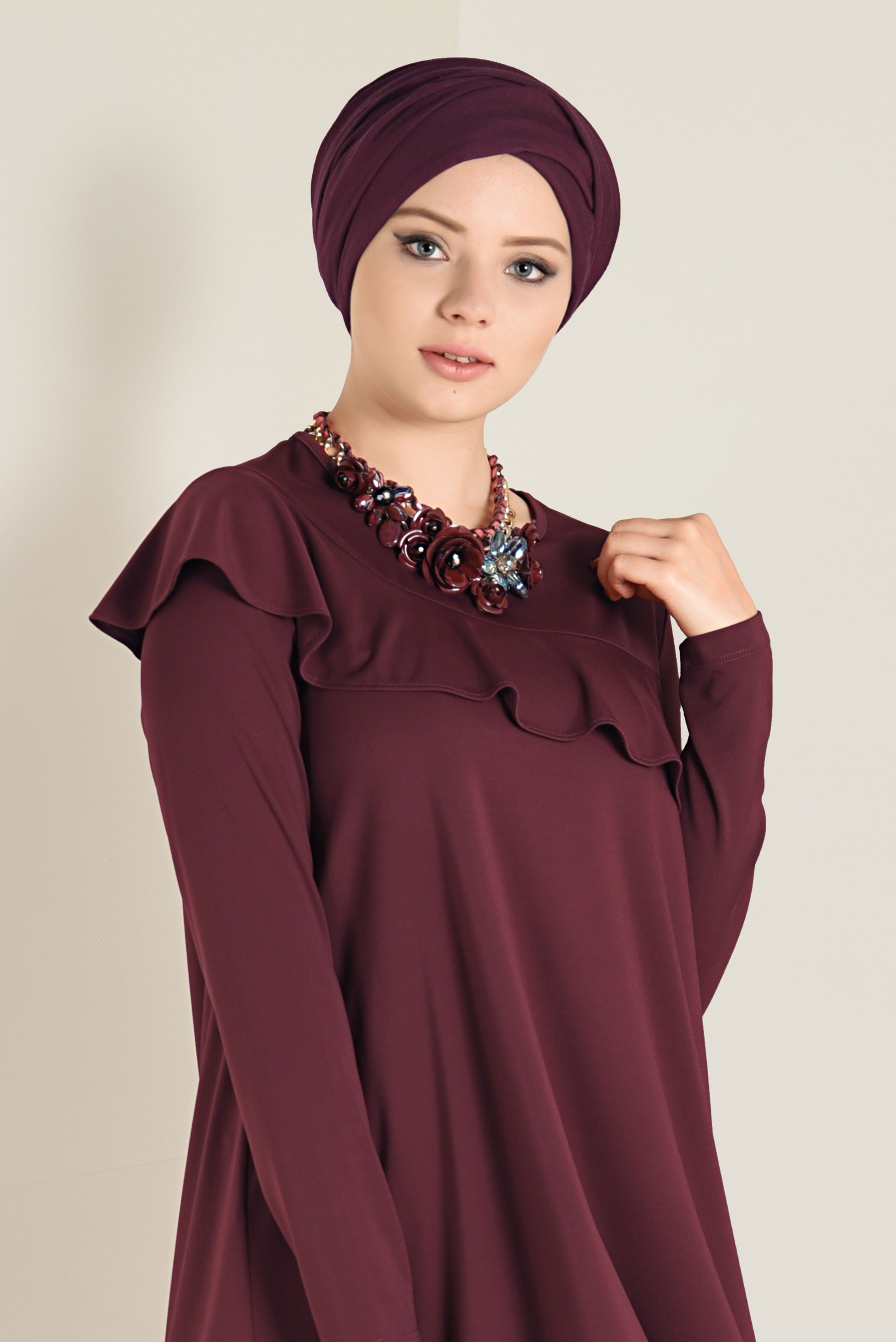 Tesettür giyim BORDO VOLANLI SALAŞ TUNİK 4770 