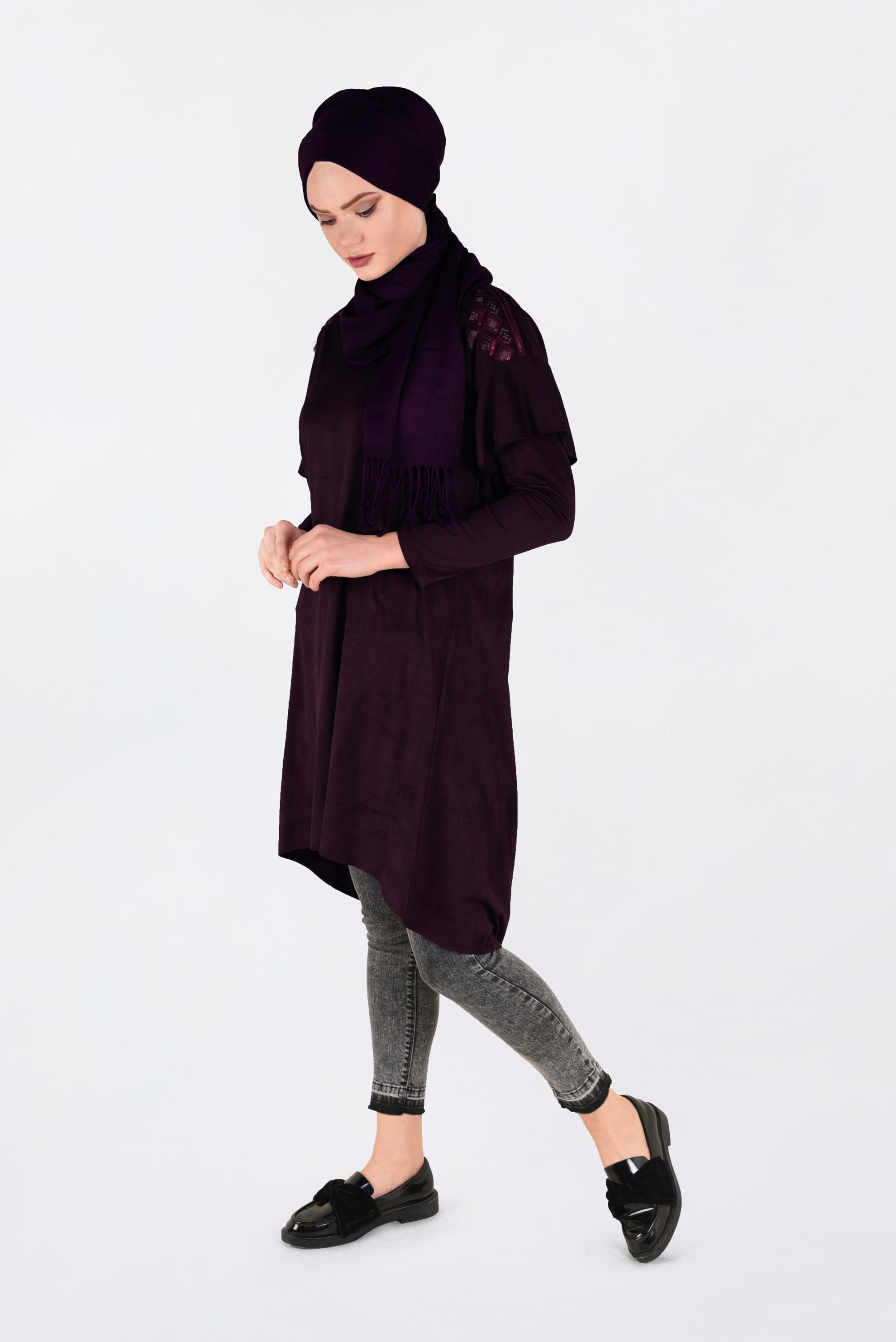 Tesettür giyim MÜRDÜM OMUZLARI NAKIŞLI VOLANLI TUNİK 4777 