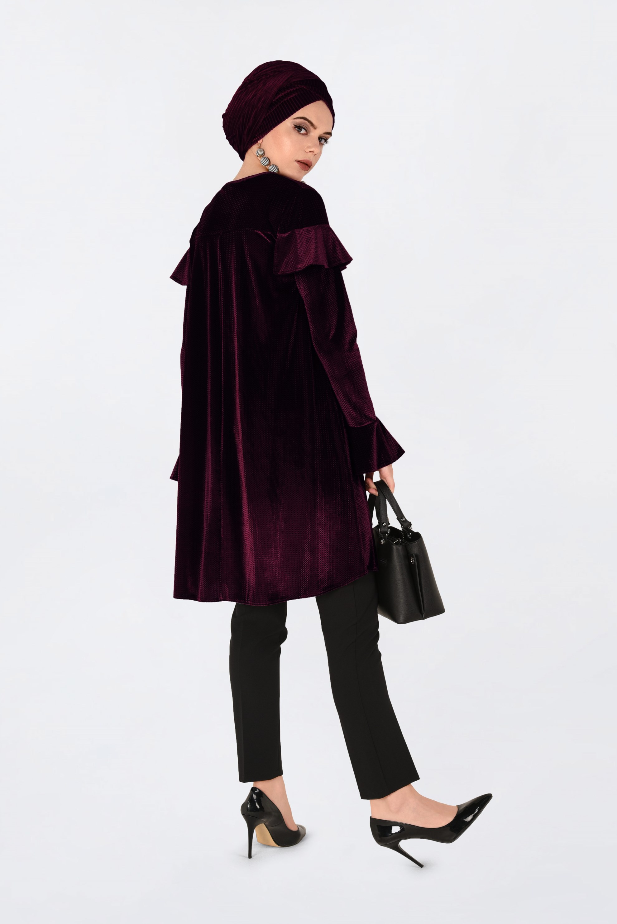 Tesettür giyim MÜRDÜM OMUZLARI VOLANLI KADİFE TUNİK 4789