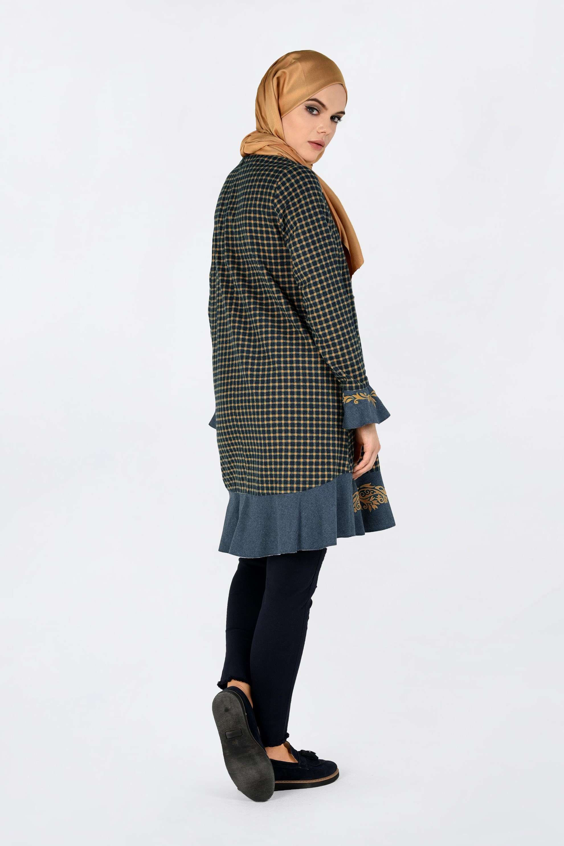 Tesettür giyim LACİVERT PÖTİKARE DESENLİ ETEK UCU VOLANLI VE İŞLEMELİ TUNİK 4793