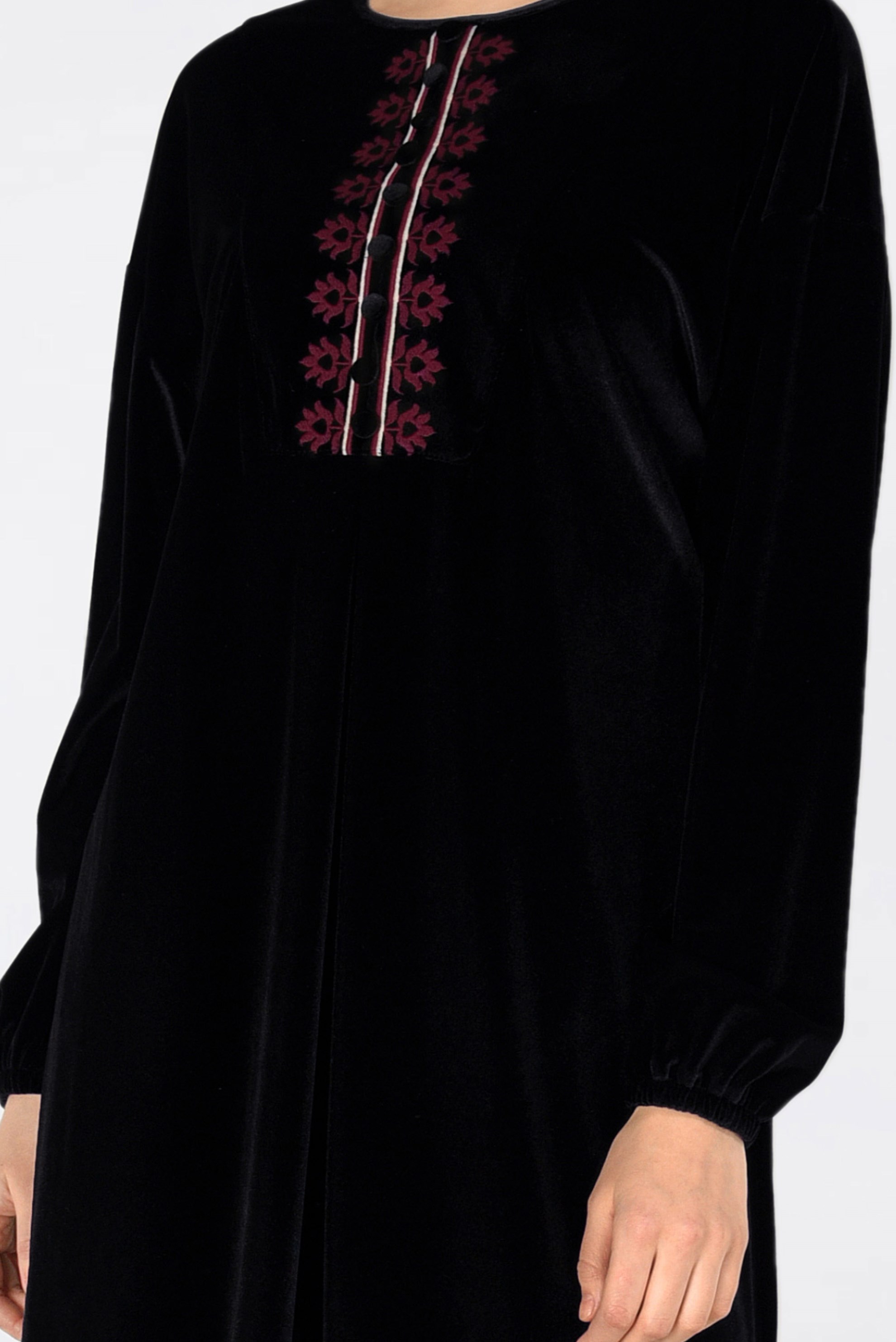 Tesettür giyim SİYAH NAKIŞLI KADİFE TUNİK 4794 