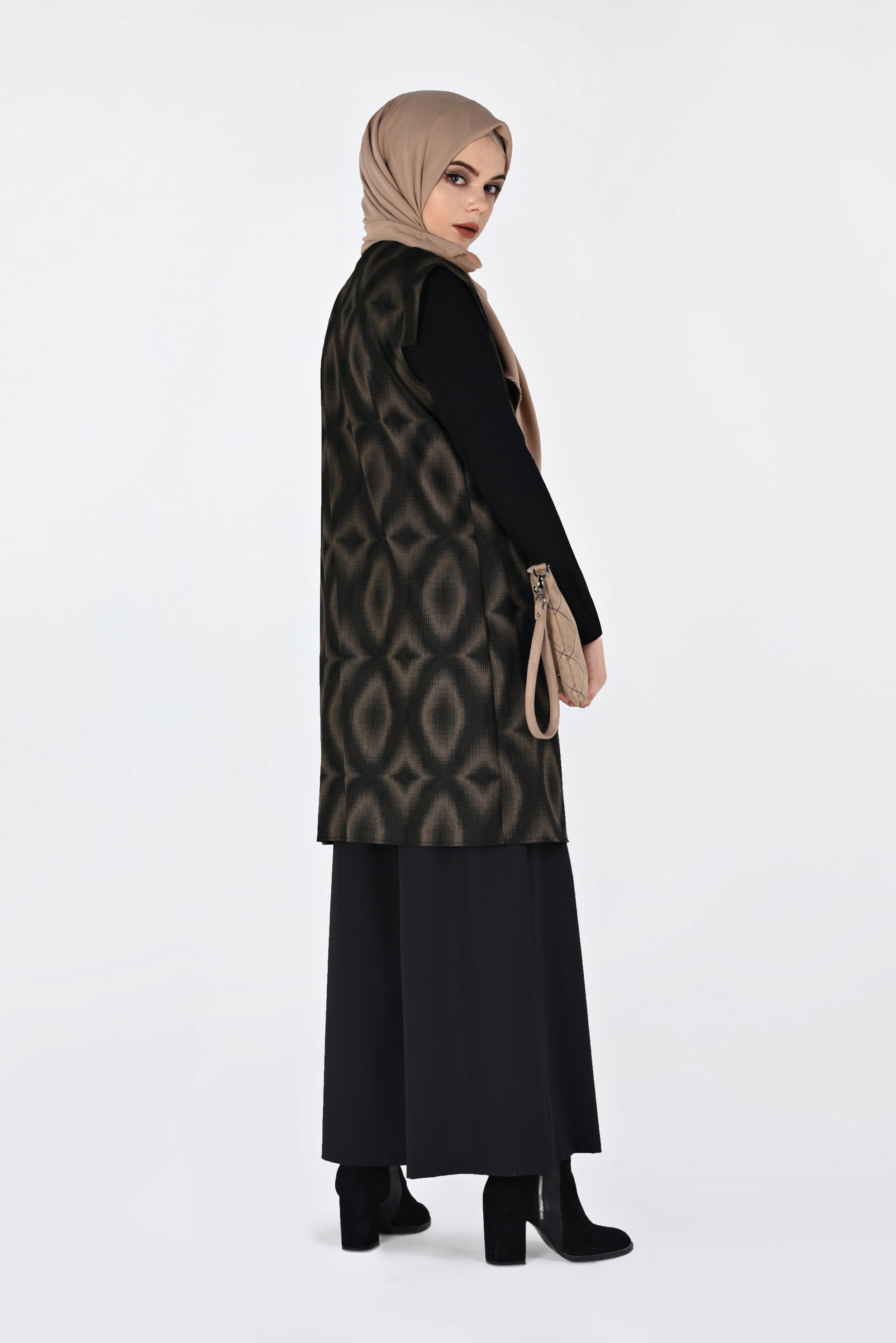 Tesettür giyim SİYAH DESENLİ ZİNCİR DETAYLI 2Lİ TUNİK 4796