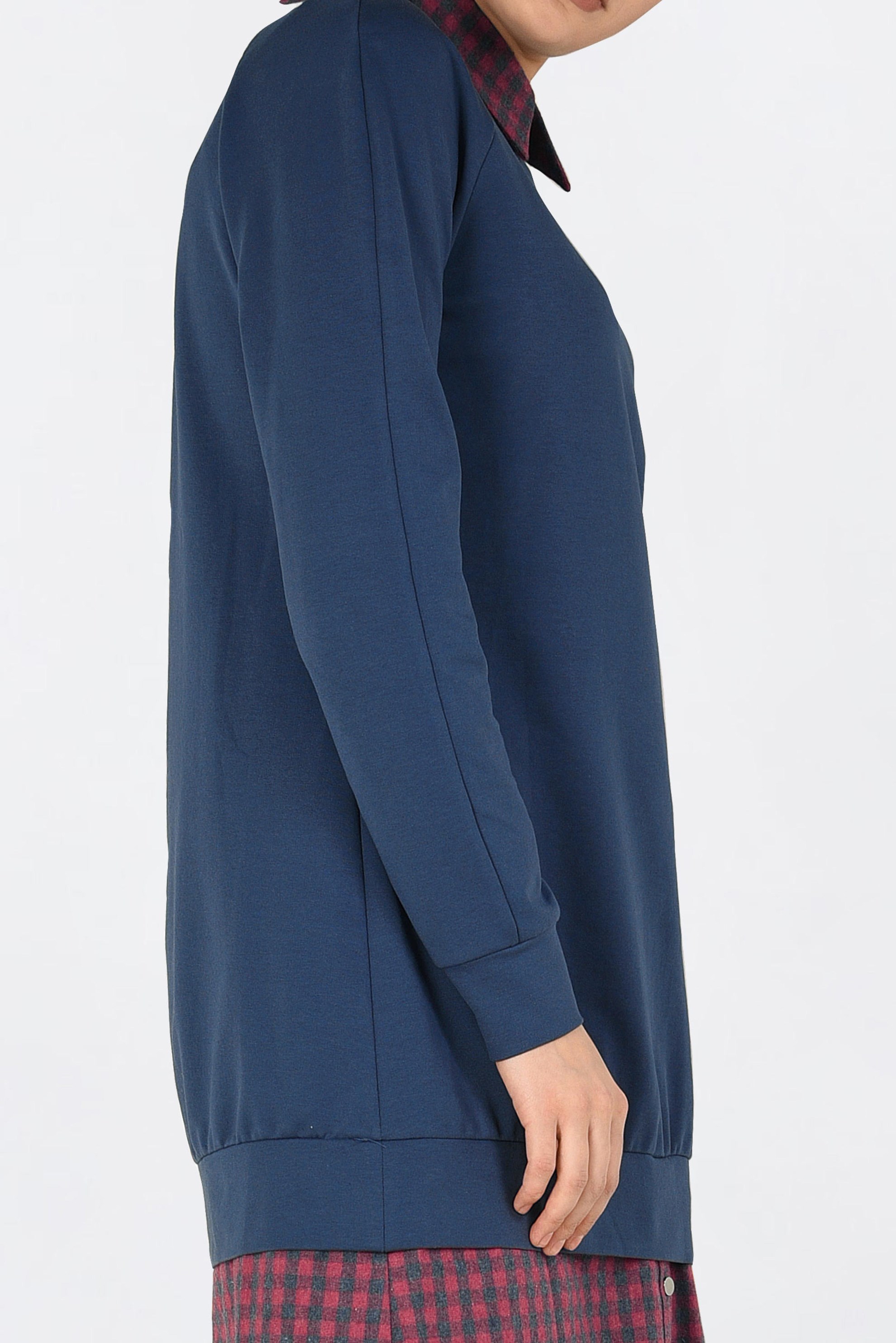 Tesettür giyim LACİVERT YAKASI VE ETEK UCU PÖTİKARELİ TUNİK 4828  