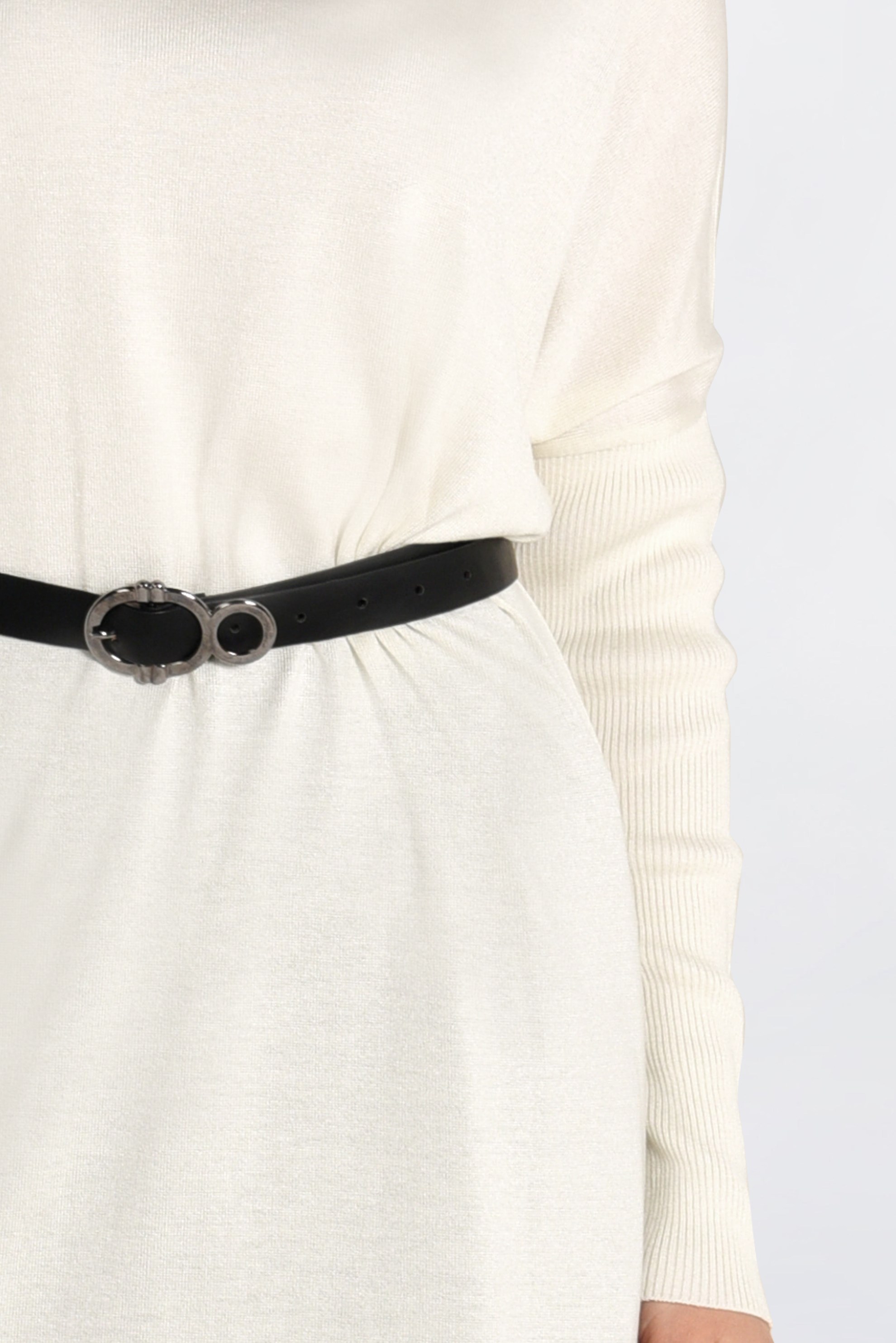 Tesettür giyim BEYAZ BİSİKLET YAKA TRİKO TUNİK 4830