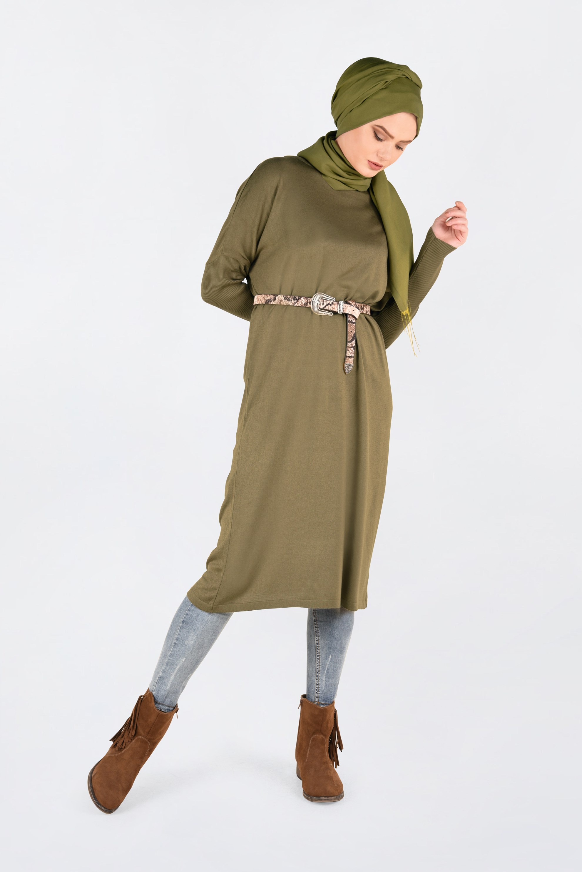 Tesettür giyim YEŞİL BİSİKLET YAKA TRİKO TUNİK 4830