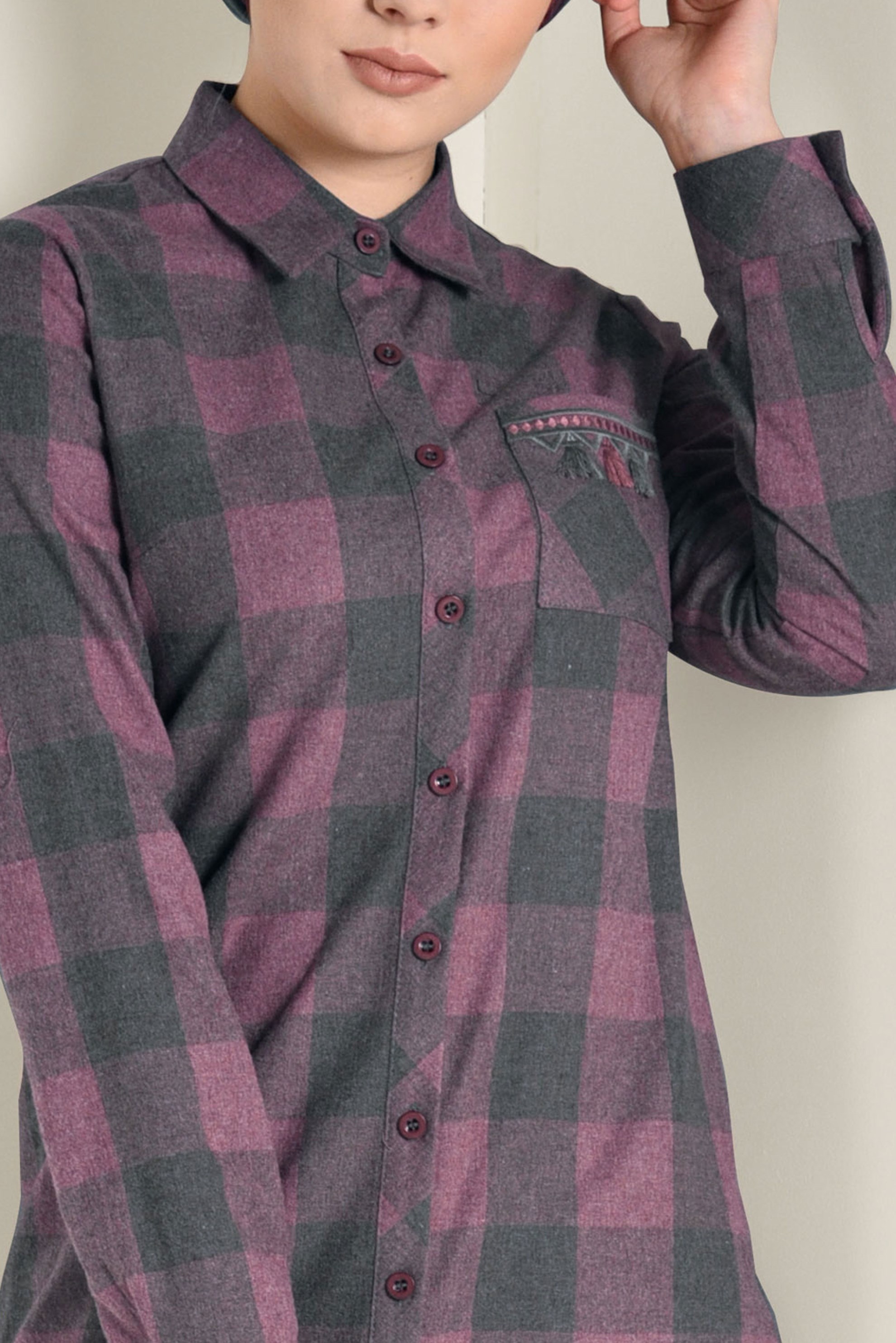 Tesettür giyim BORDO EKOSE DESENLİ TUNİK 4699-1