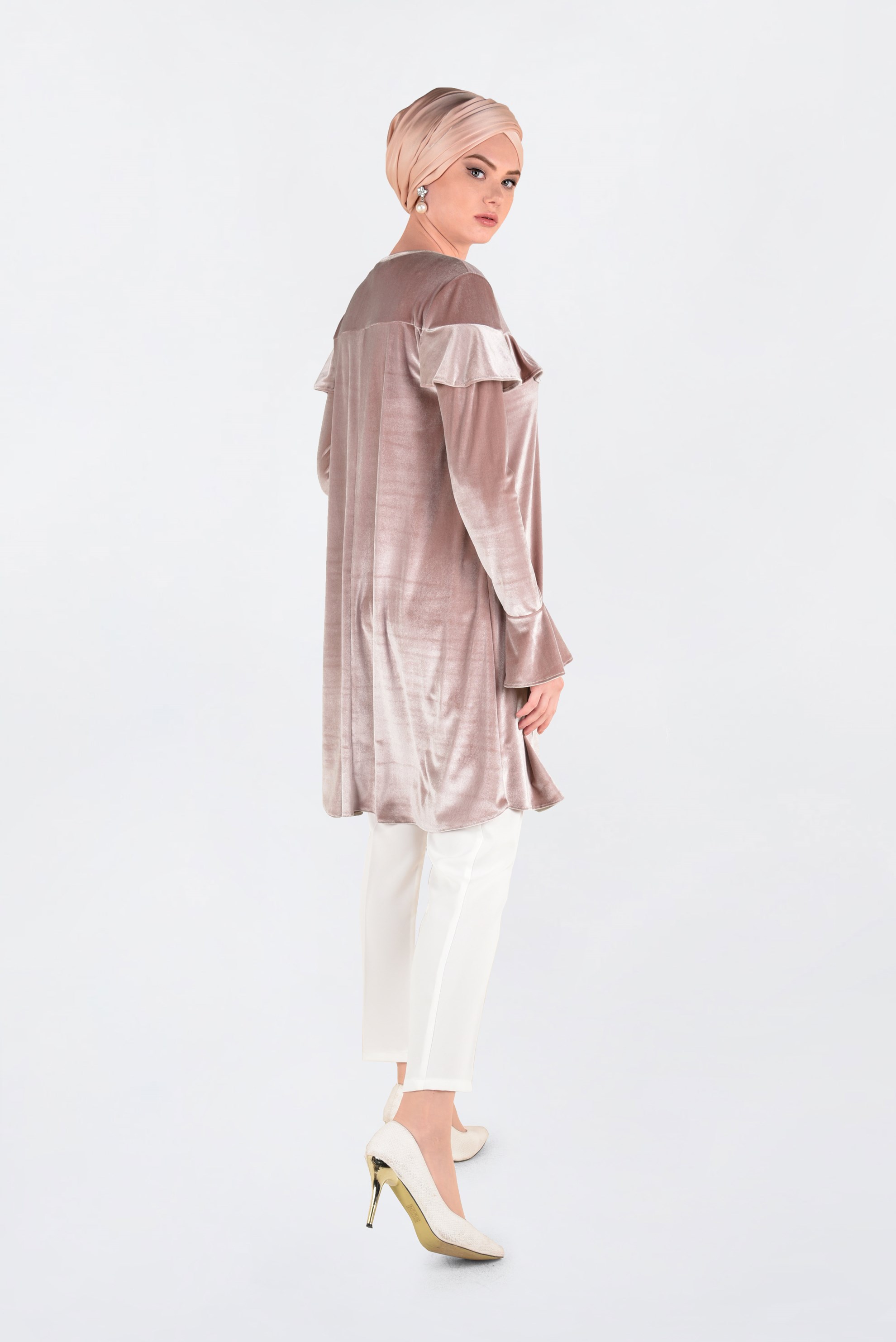 Tesettür giyim PUDRA VOLAN DETAYLI KADİFE TUNİK 4789-1