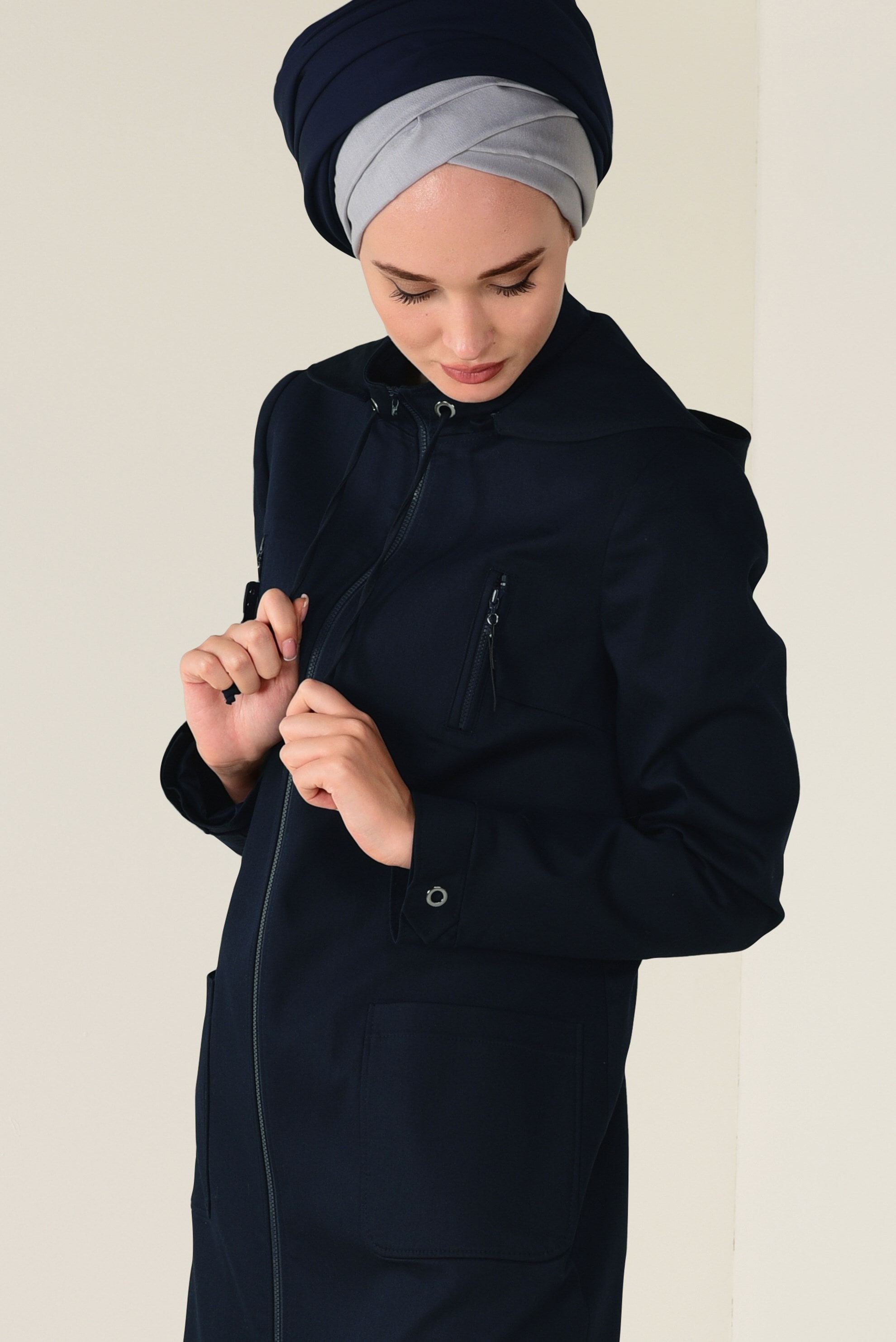 Tesettür giyim LACİVERT FERMUARLI KAPÜŞONLU TRENÇKOT 1308 