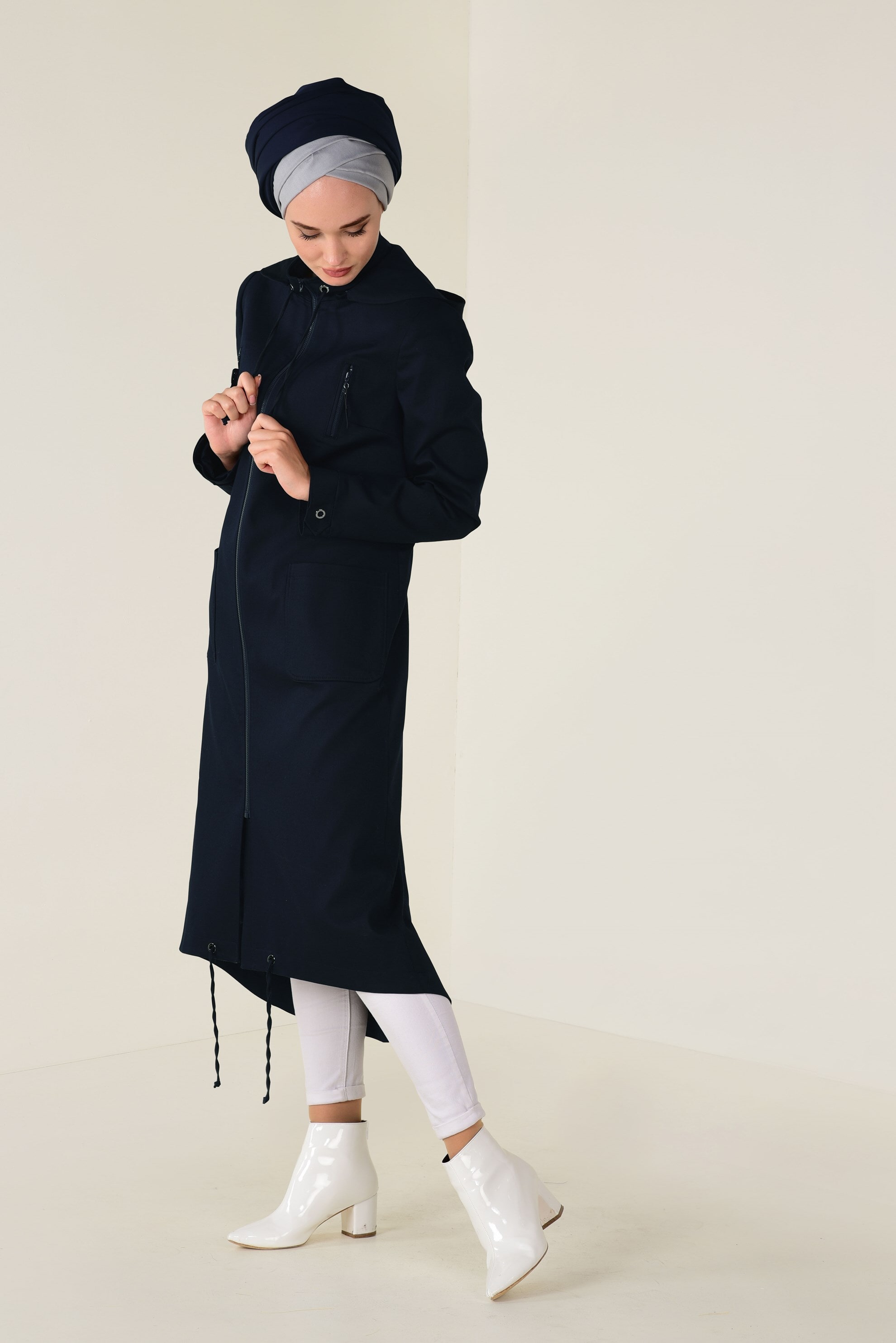 Tesettür giyim LACİVERT FERMUARLI KAPÜŞONLU TRENÇKOT 1308 