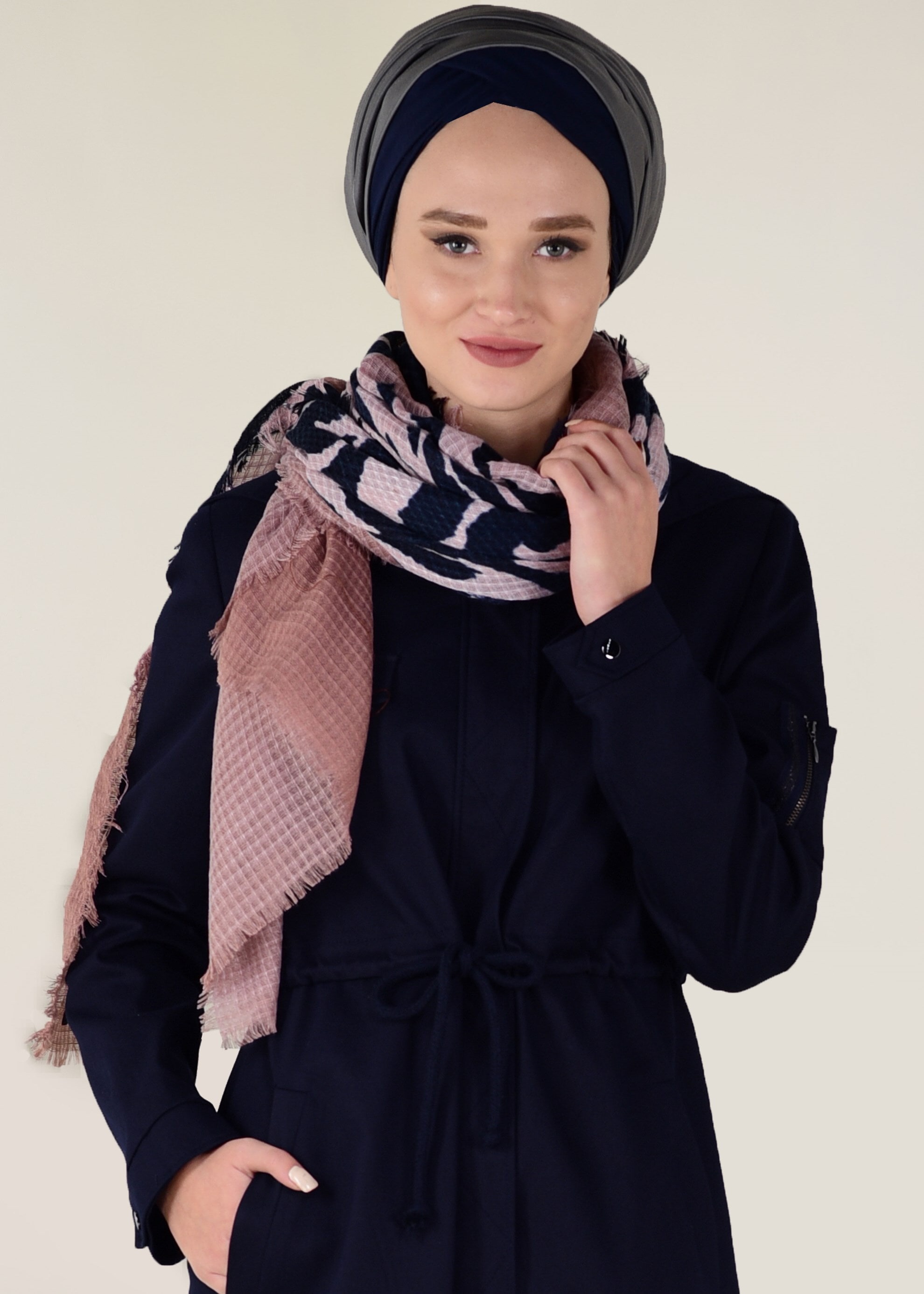 Tesettür giyim LACİVERT YIRTMACI ÇIT ÇITLI BELİ BAĞCIKLI TRENÇKOT 1309 