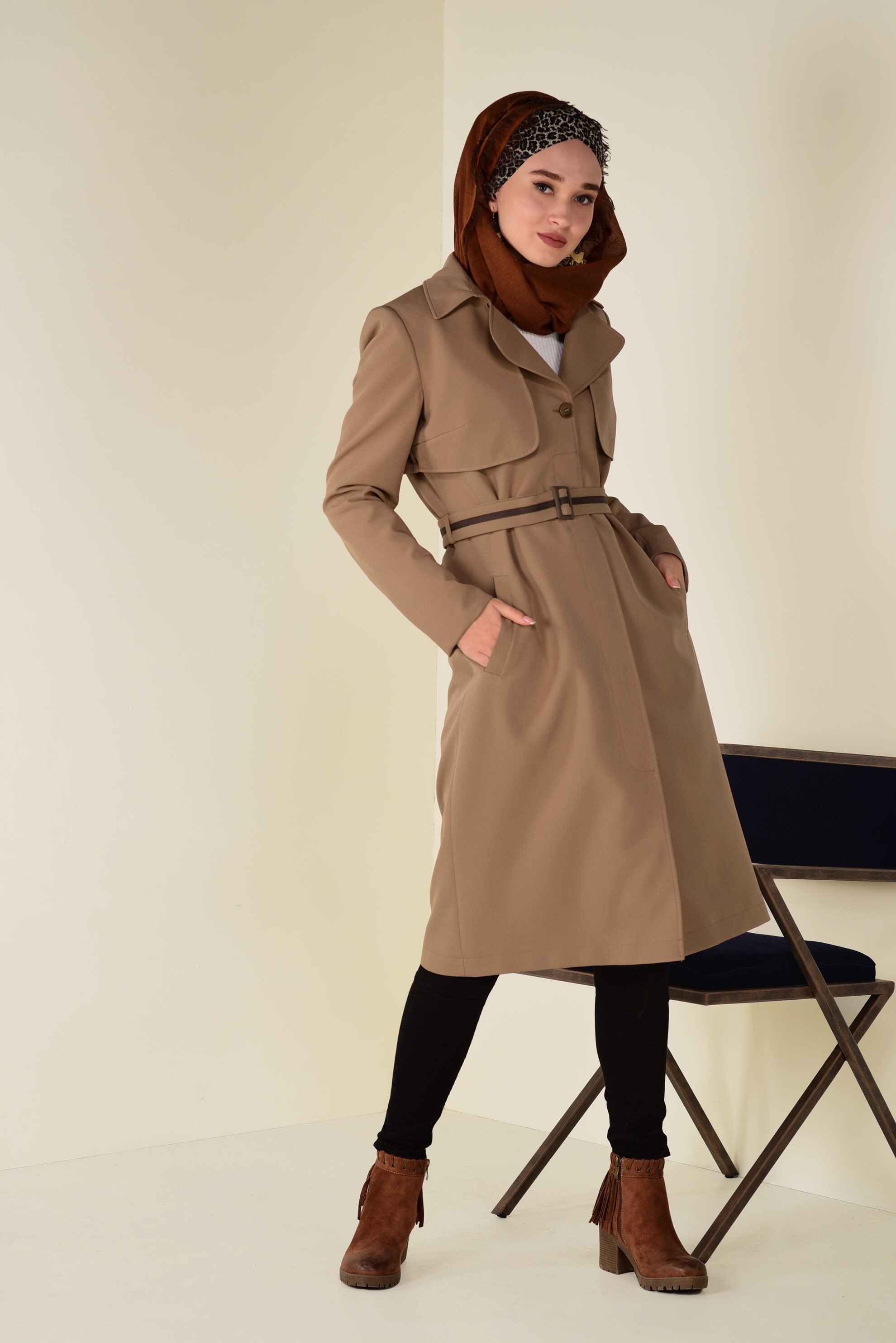 Tesettür giyim BEJ KEMERLİ GİZLİ DÜĞMELİ TRENÇKOT 1325