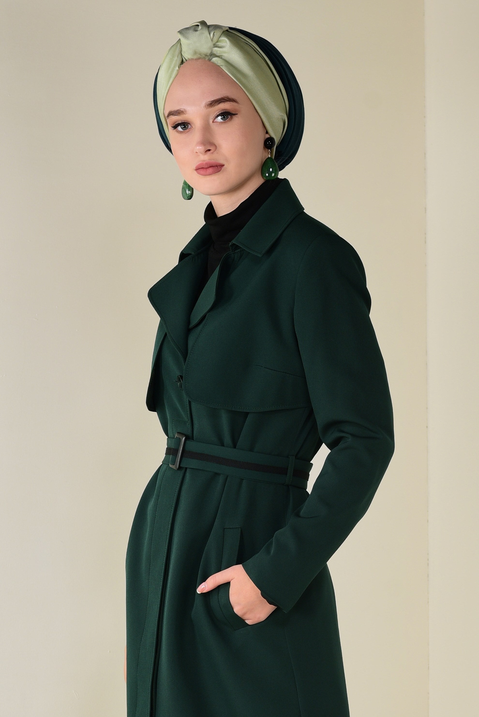 Tesettür giyim YEŞİL KEMERLİ GİZLİ DÜĞMELİ TRENÇKOT 1325