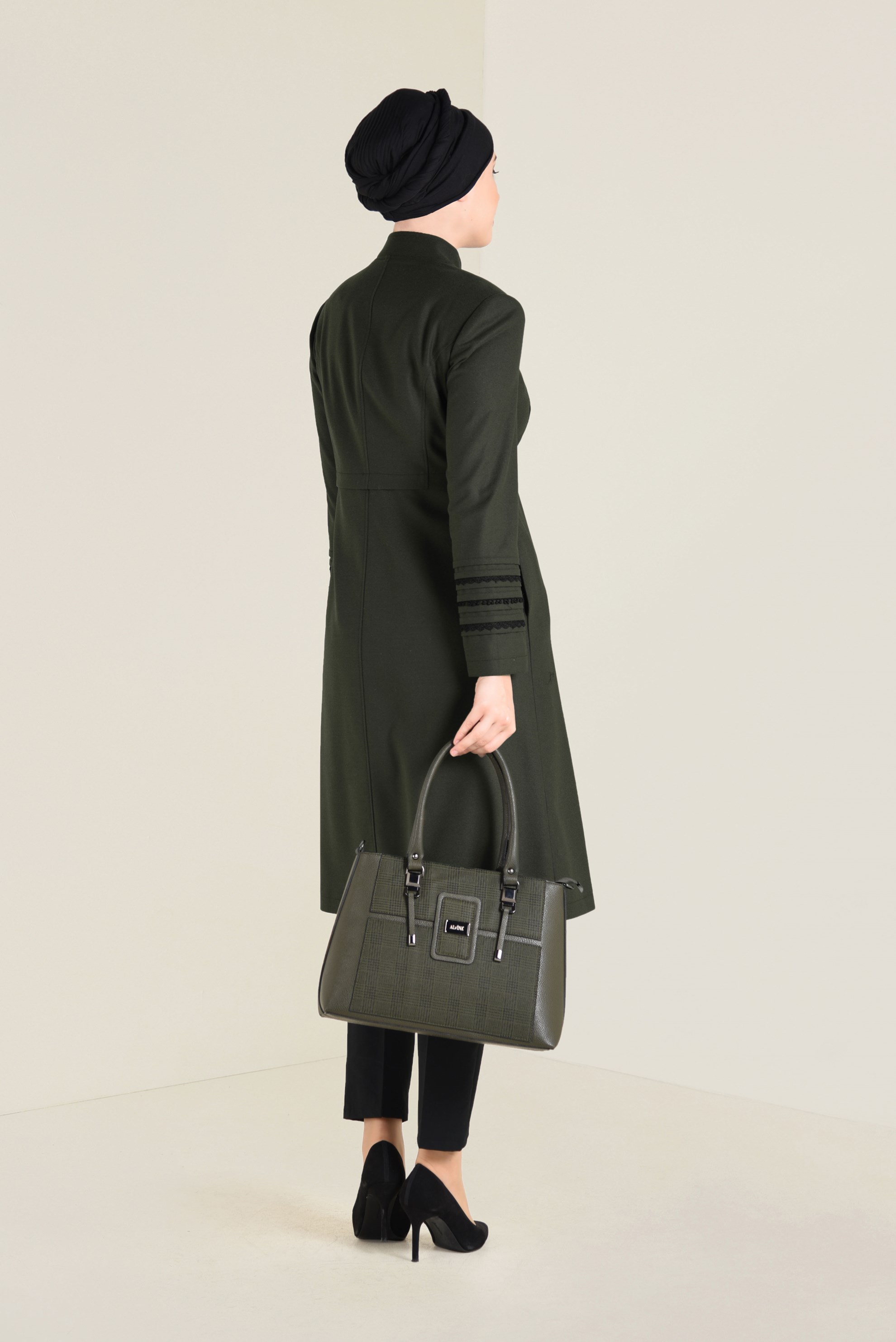 Tesettür giyim HAKİ HAKİM YAKA GİZLİ DÜĞMELİ TRENÇKOT 1327