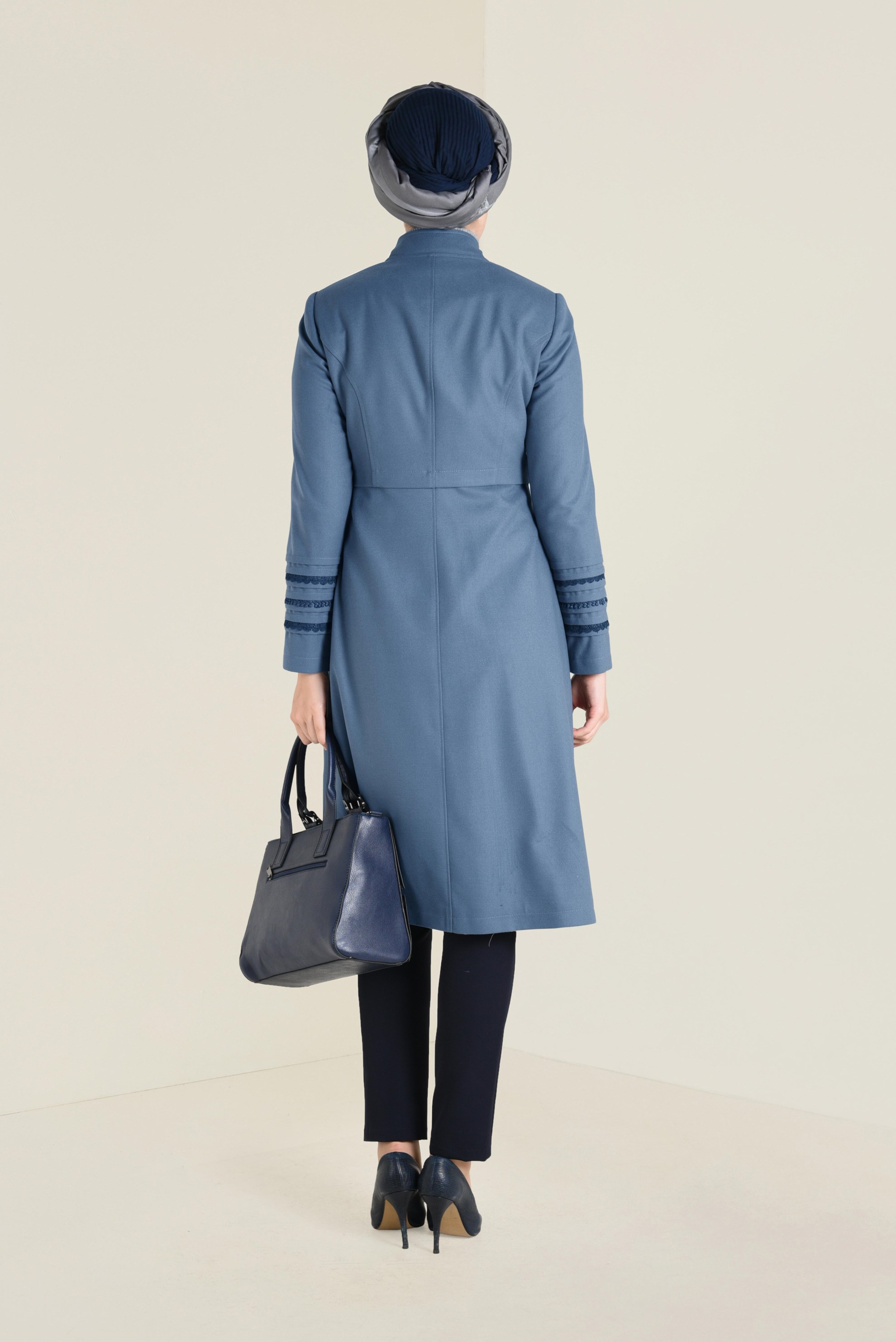 Tesettür giyim MAVİ HAKİM YAKA GİZLİ DÜĞMELİ TRENÇKOT 1327