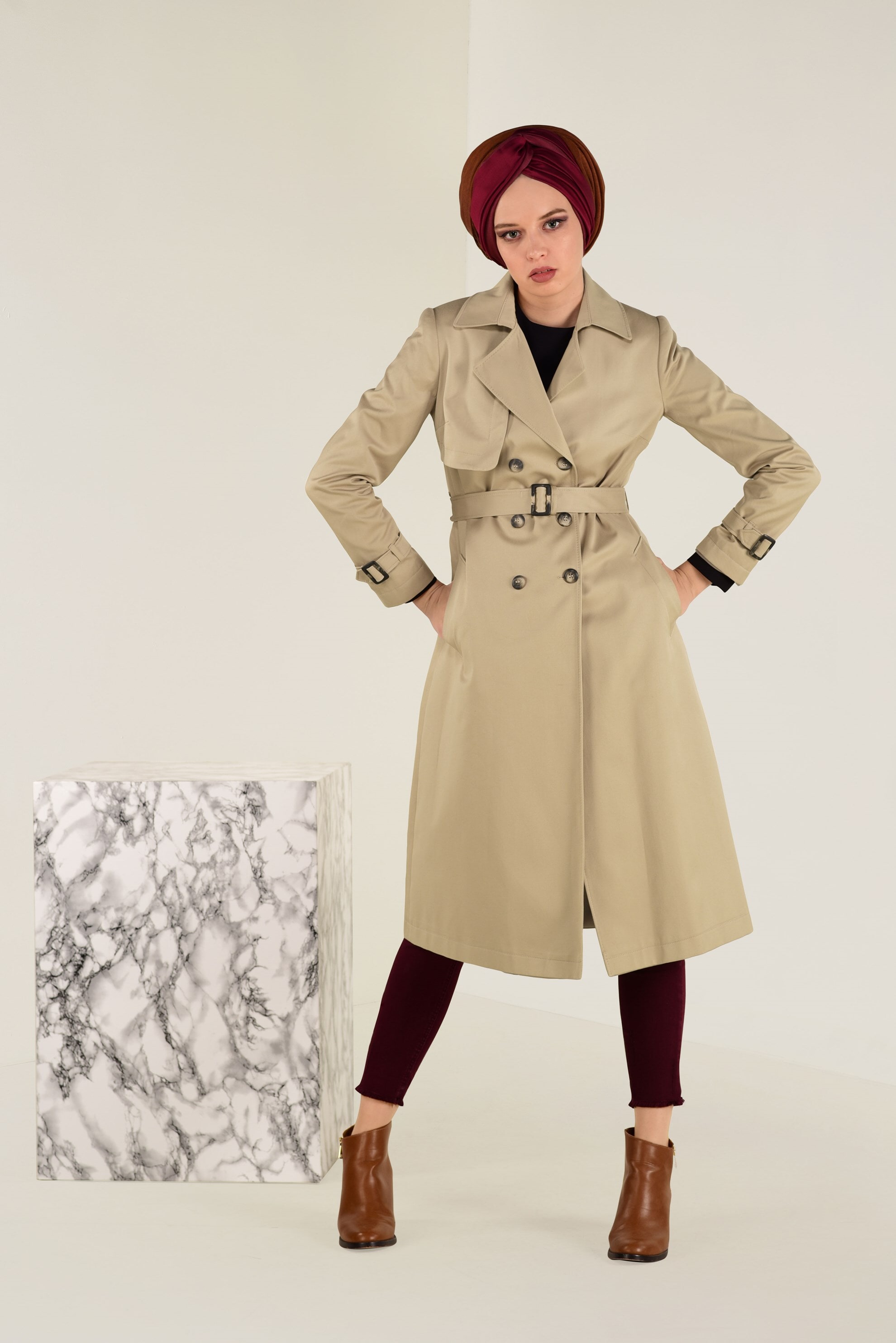 Tesettür giyim BEJ DÜĞMELİ PAMUKLU TRENÇKOT 1333