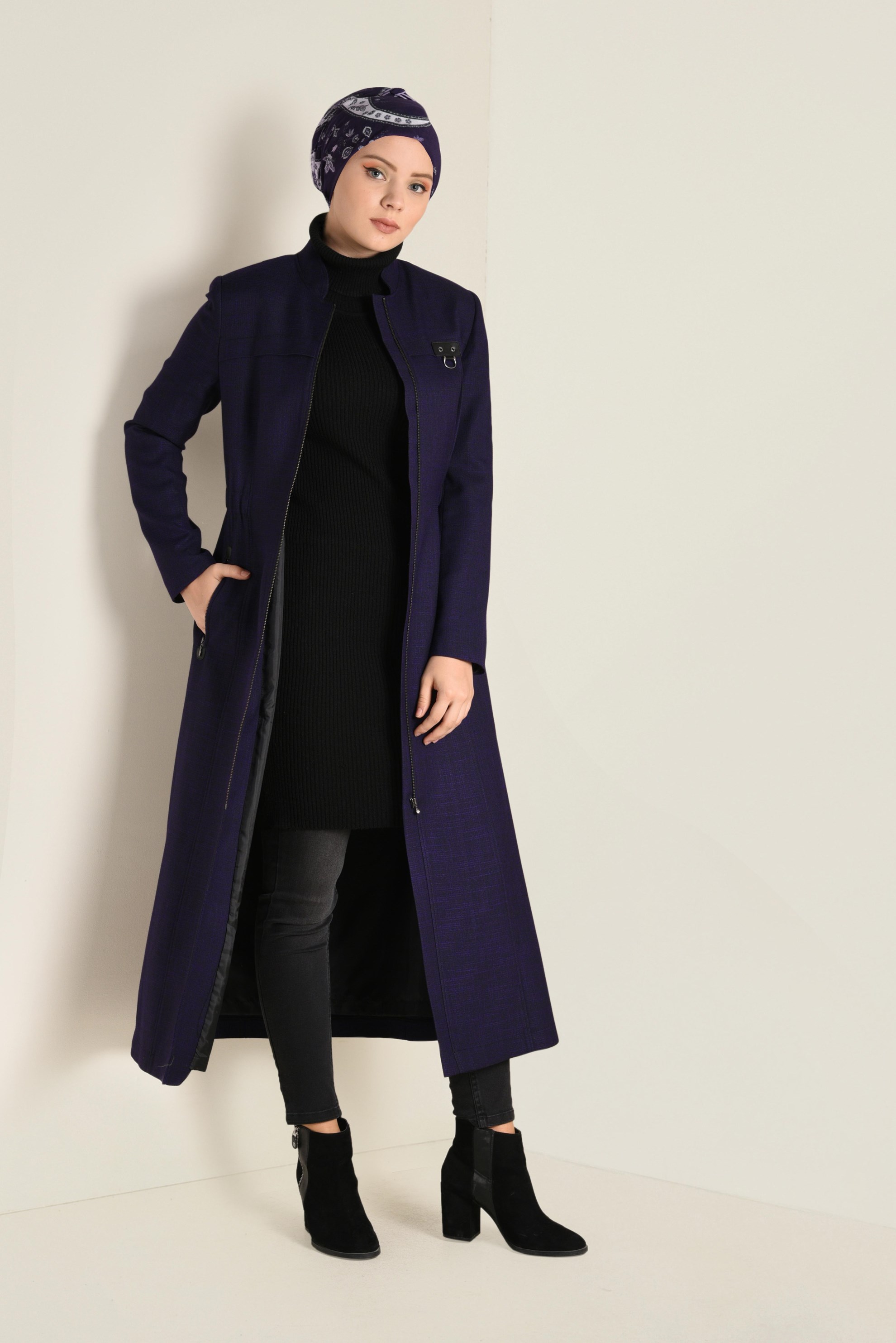 Tesettür giyim MOR BELİ BÜZGÜLÜ FERMUARLI TRENÇKOT 1336