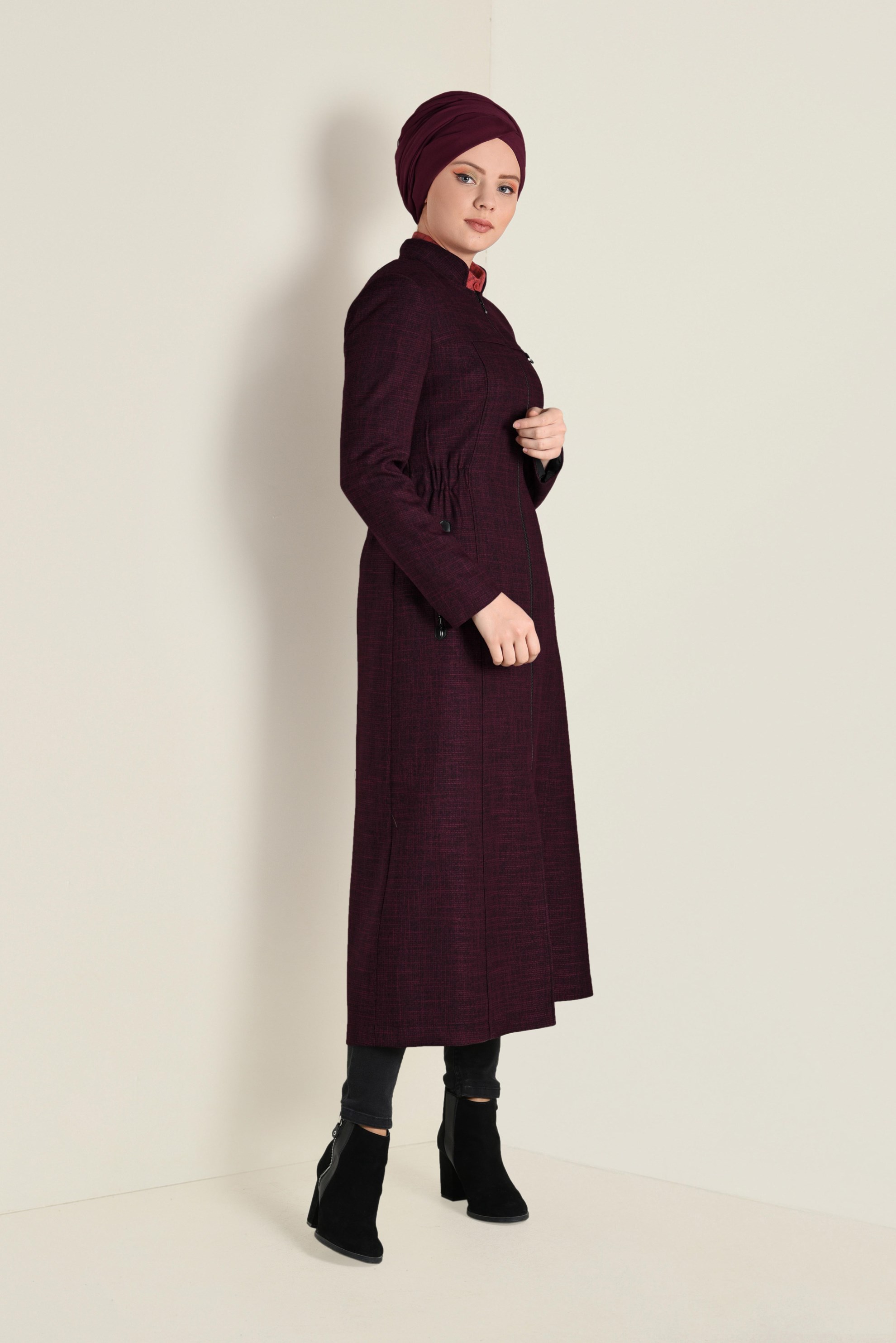 Tesettür giyim SİYAH BELİ BÜZGÜLÜ FERMUARLI TRENÇKOT 1336