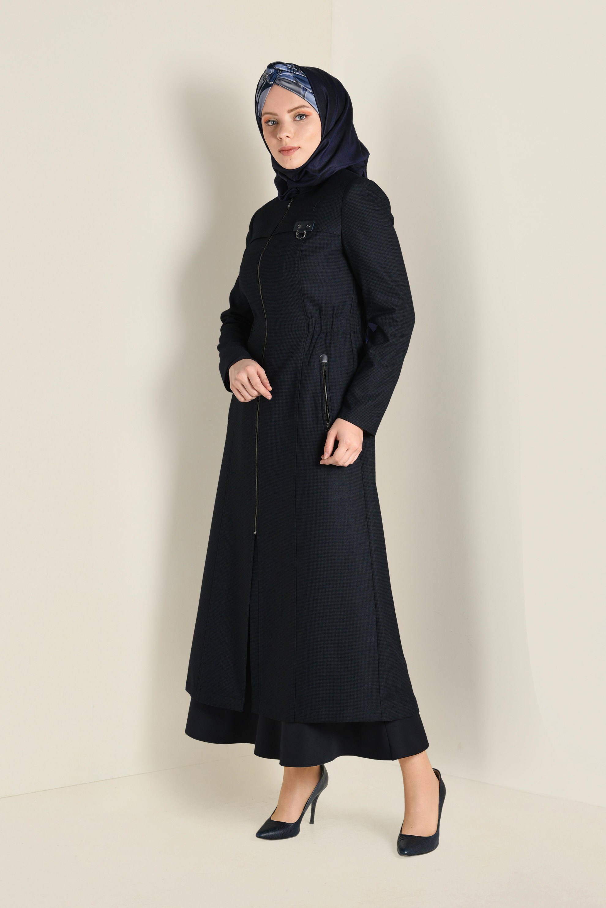 Tesettür giyim LACİVERT BELİ BÜZGÜLÜ FERMUARLI TRENÇKOT 1336