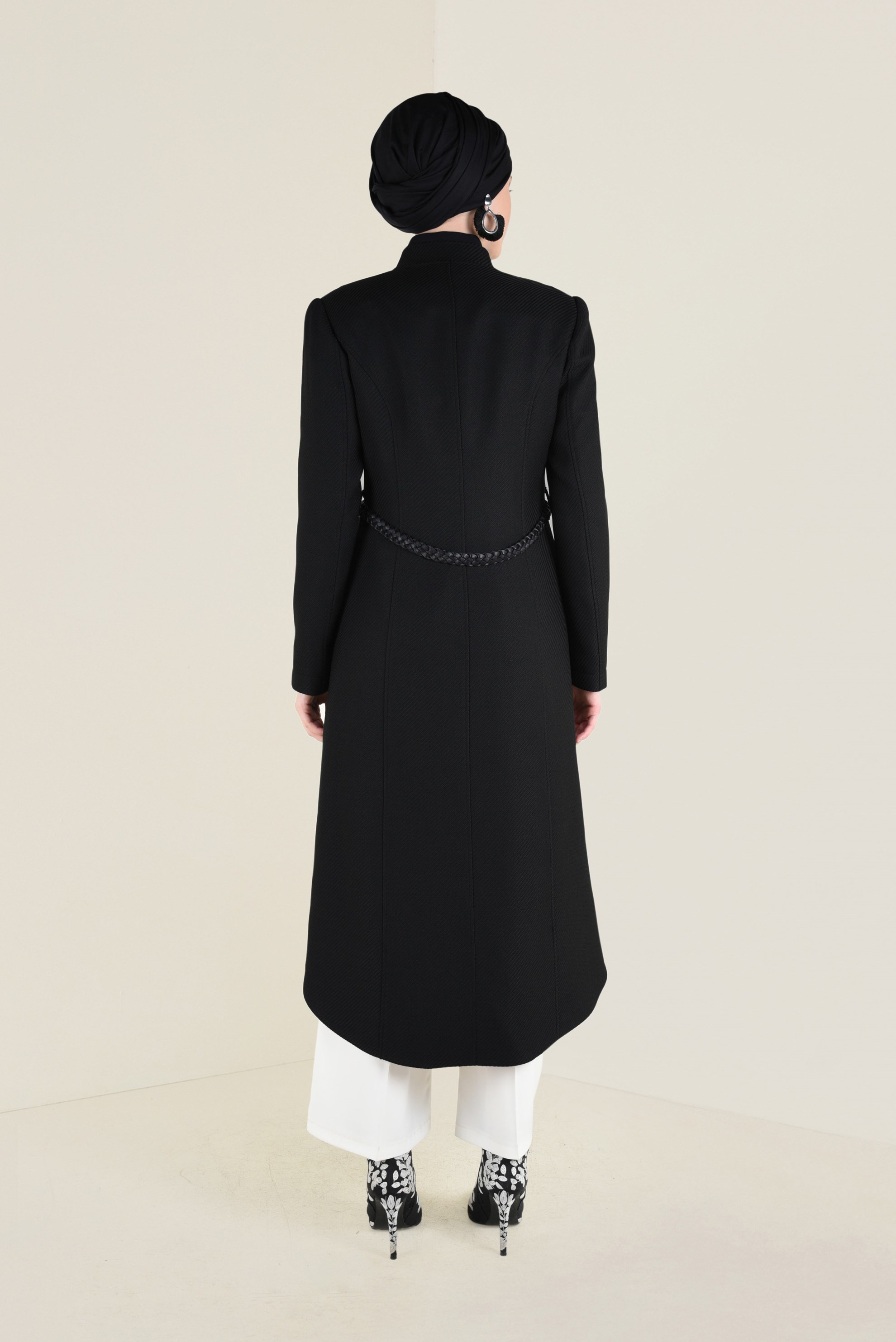 Tesettür giyim SİYAH DERİ KEMERLİ FERMUARLI TRENÇKOT 1339