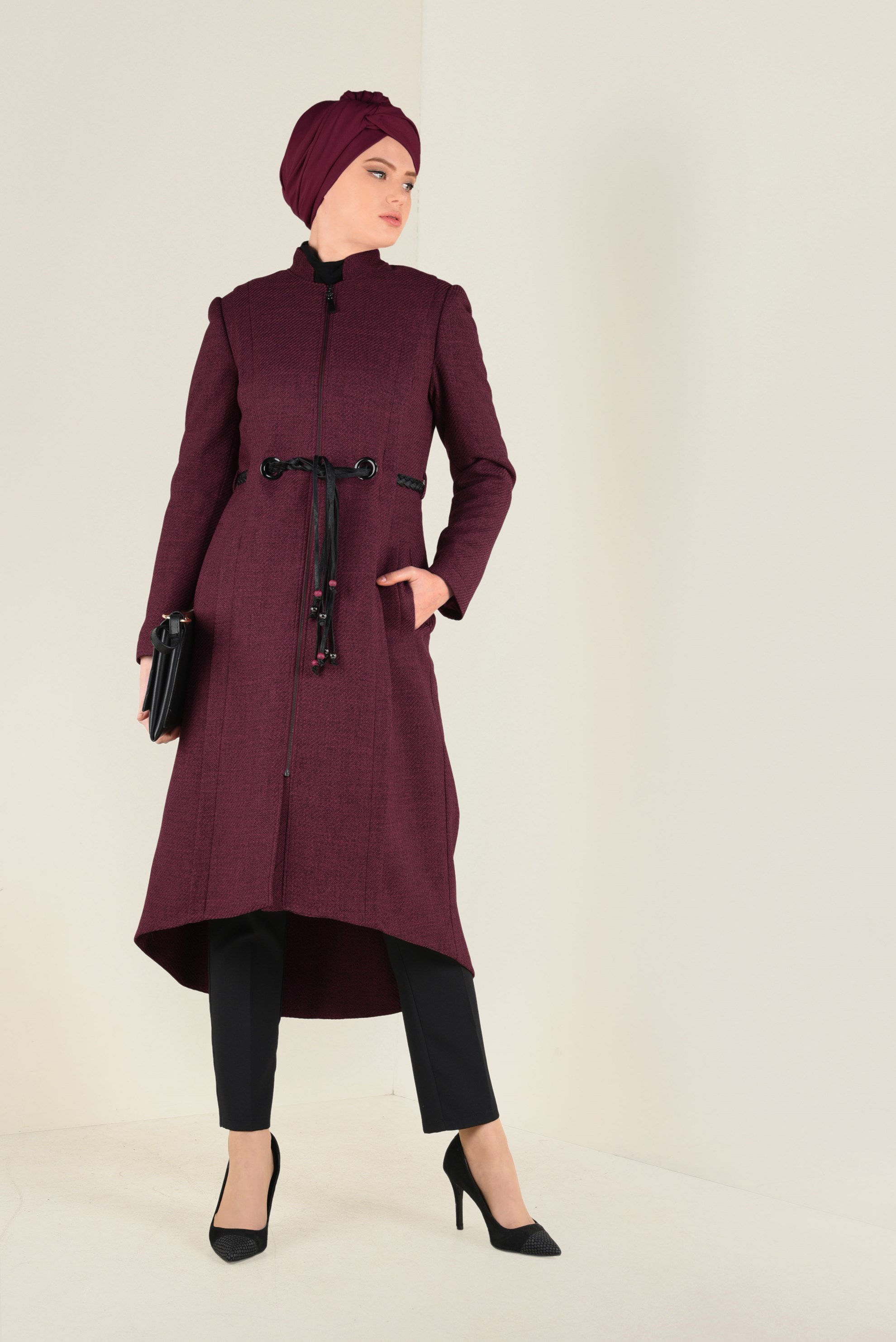 Tesettür giyim BORDO DERİ KEMERLİ FERMUARLI TRENÇKOT 1339