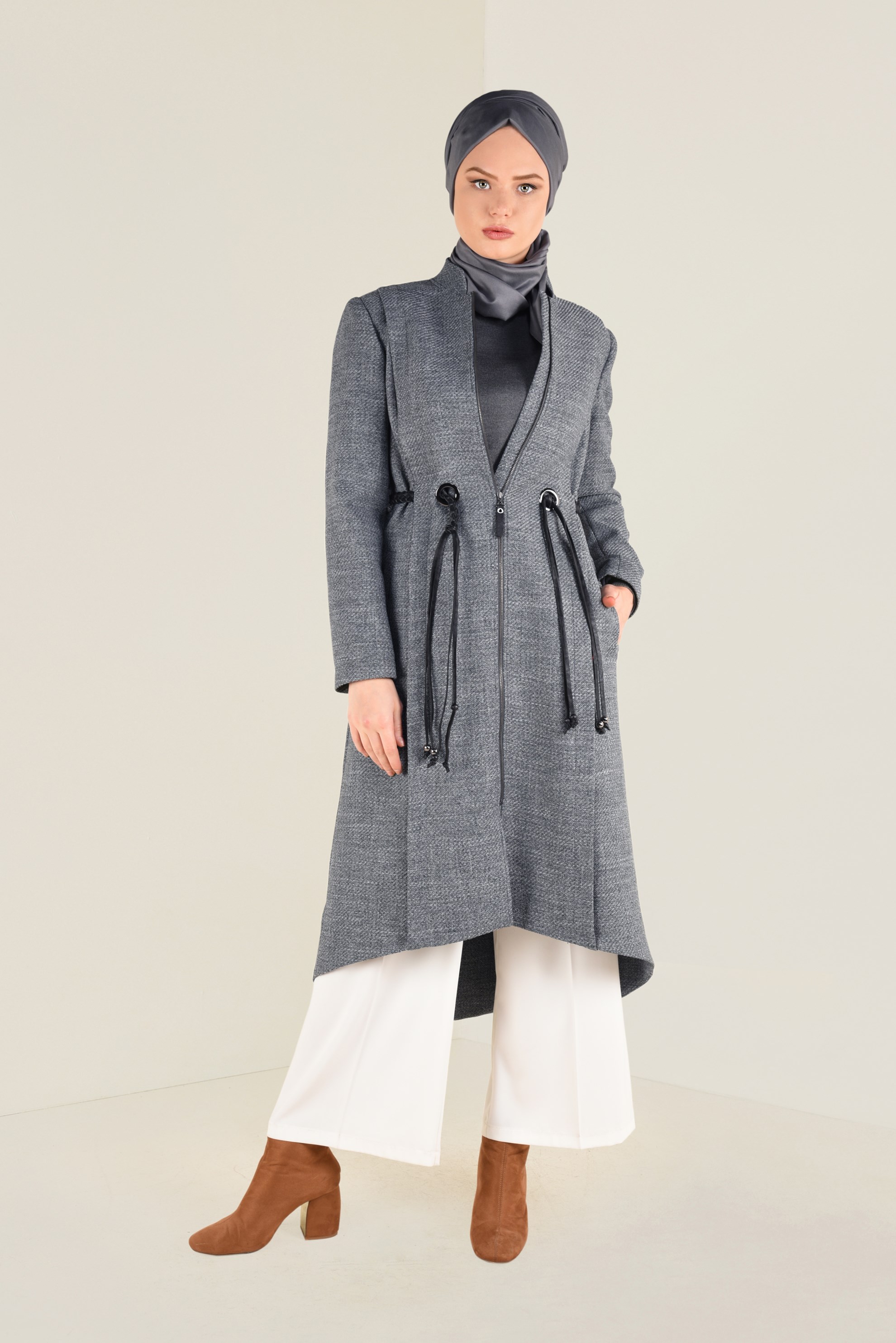 Tesettür giyim SİYAH DERİ KEMERLİ FERMUARLI TRENÇKOT 1339