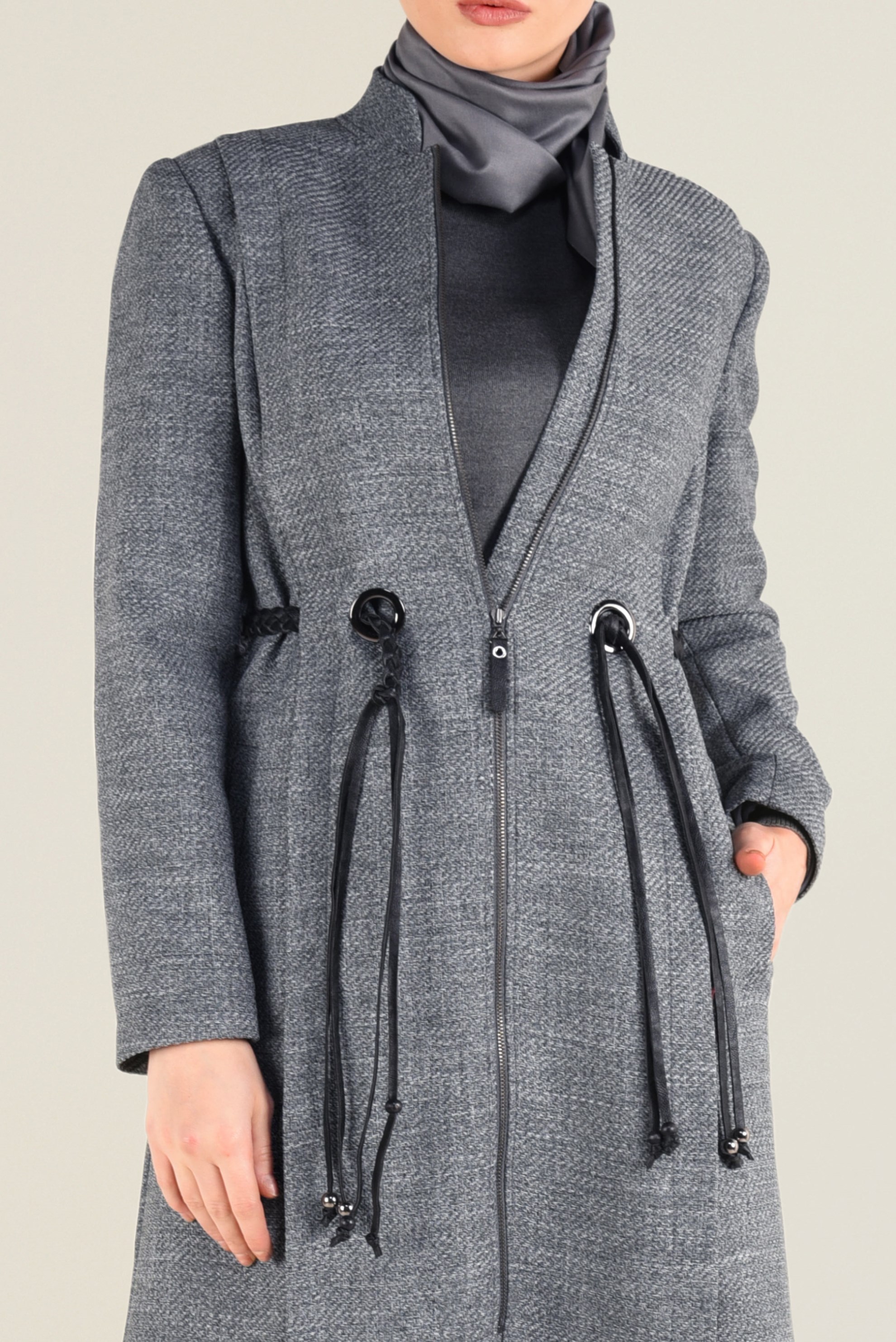 Tesettür giyim SİYAH DERİ KEMERLİ FERMUARLI TRENÇKOT 1339