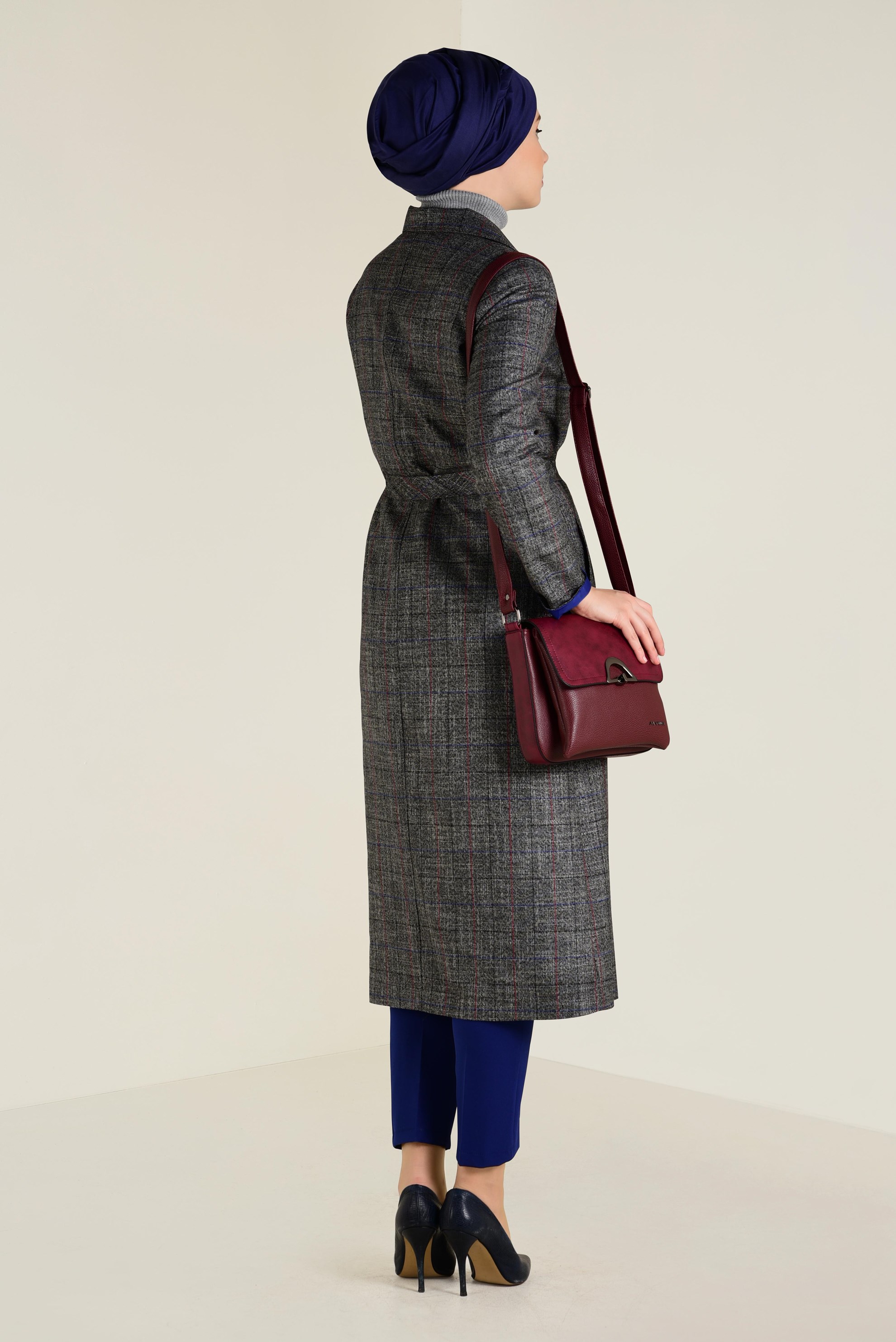 Tesettür giyim SİYAH EKOSE DESENLİ TRENÇKOT 1346