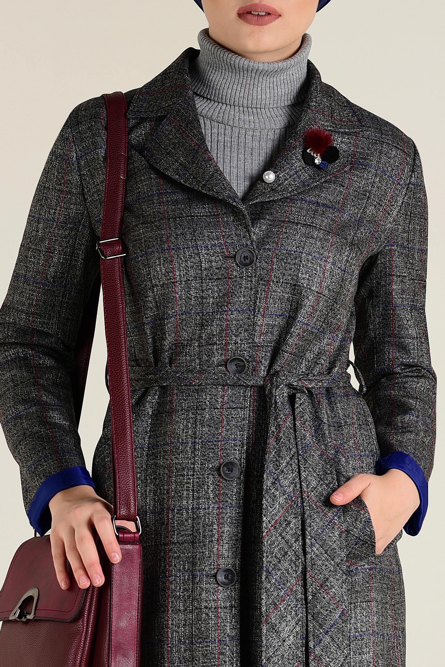 Tesettür giyim SİYAH EKOSE DESENLİ TRENÇKOT 1346