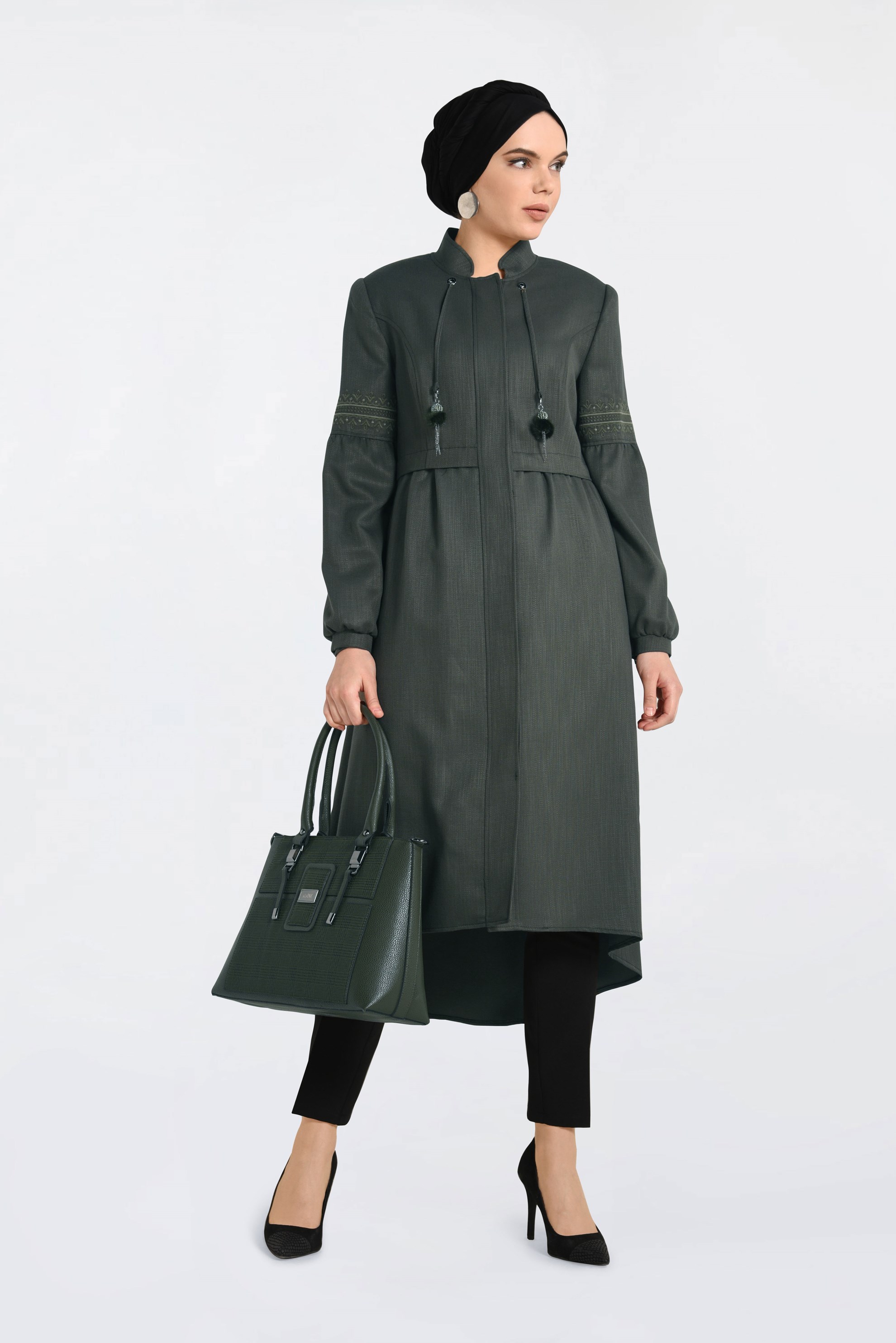 Tesettür giyim HAKİ İŞLEME DETAYLI DÜĞMELİ TRENÇKOT 1350