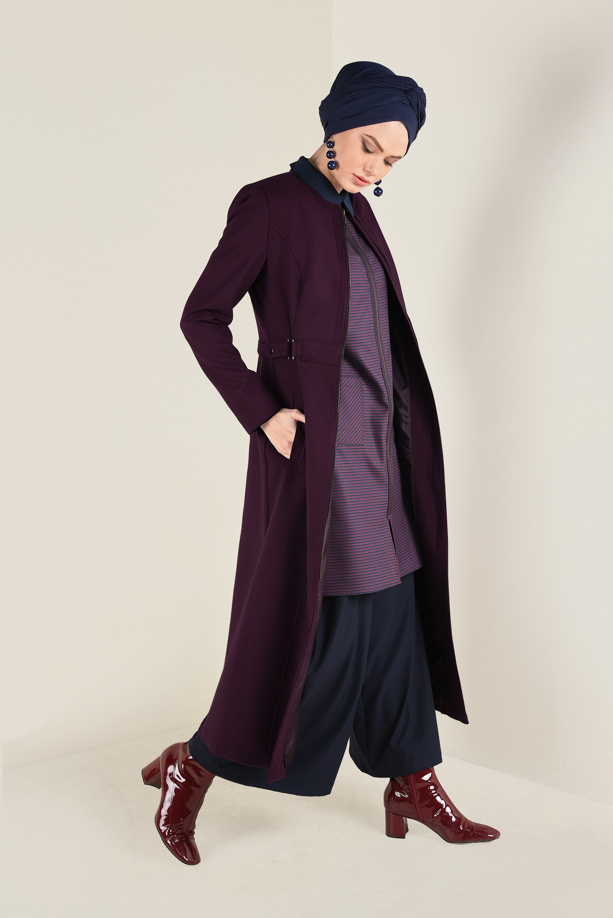 Tesettür giyim BORDO CEPLİ FERMUARLI TRENÇKOT 1359