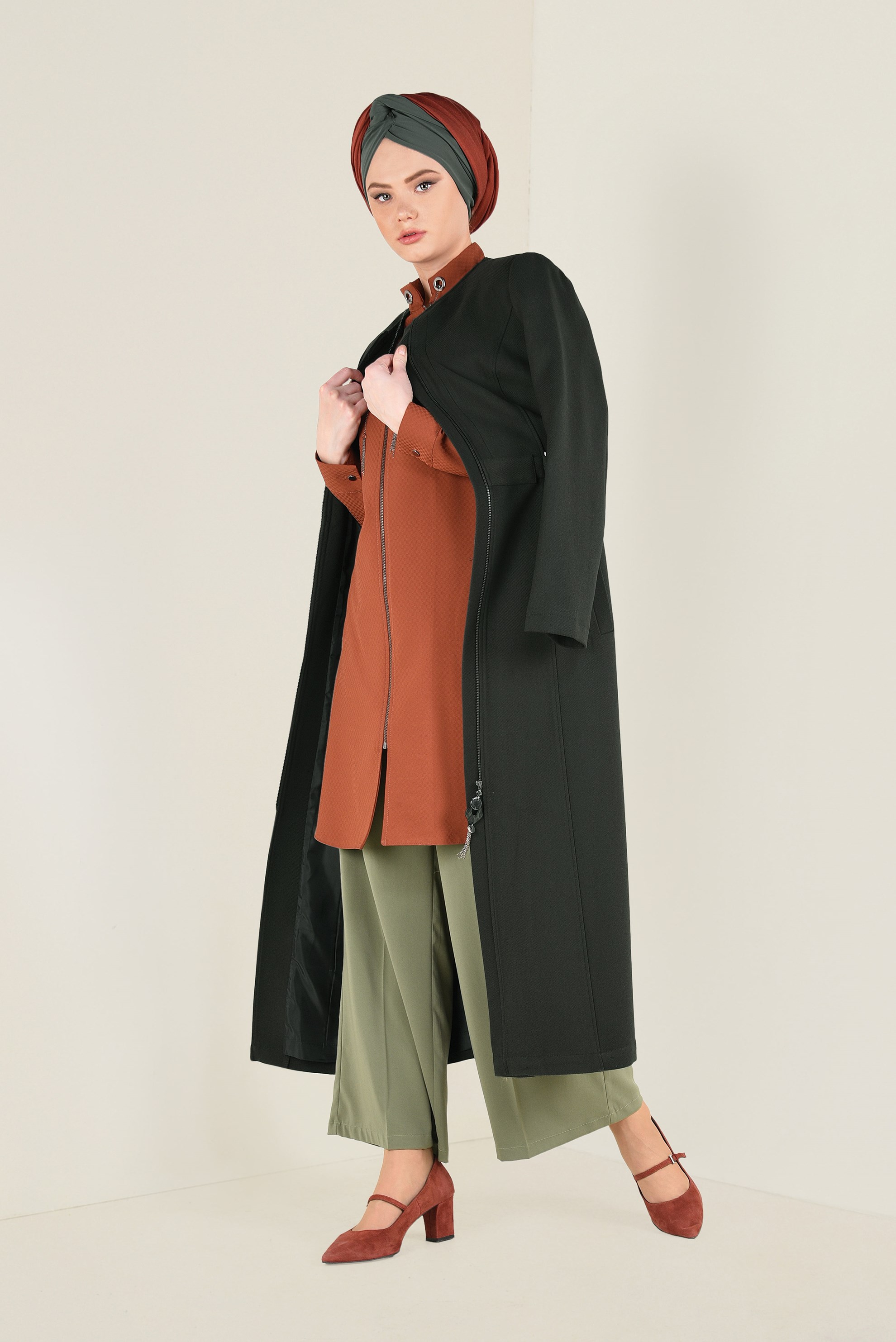 Tesettür giyim HAKİ CEPLİ FERMUARLI TRENÇKOT 1359