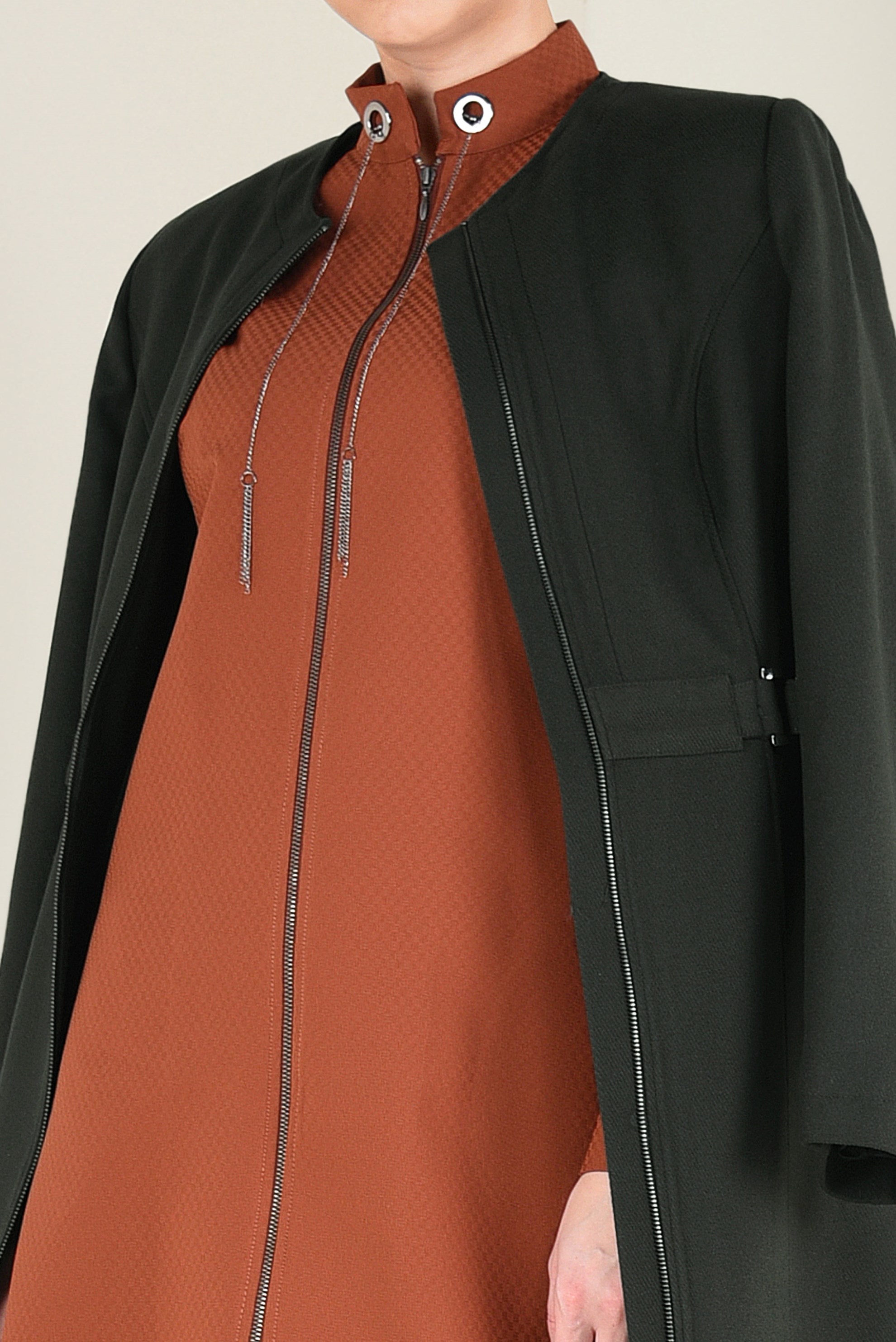 Tesettür giyim HAKİ CEPLİ FERMUARLI TRENÇKOT 1359