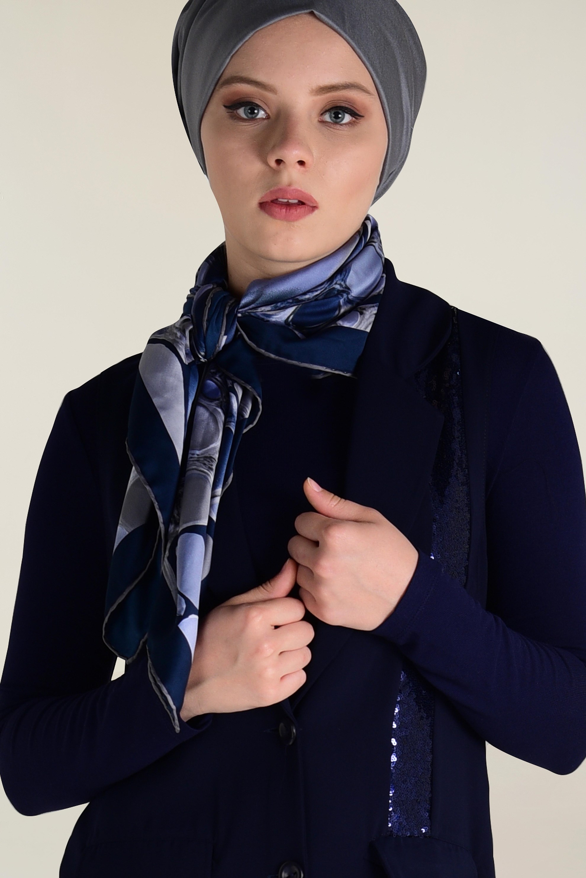 Tesettür giyim LACİVERT PUL PAYET ŞERİTLİ YELEK 4299