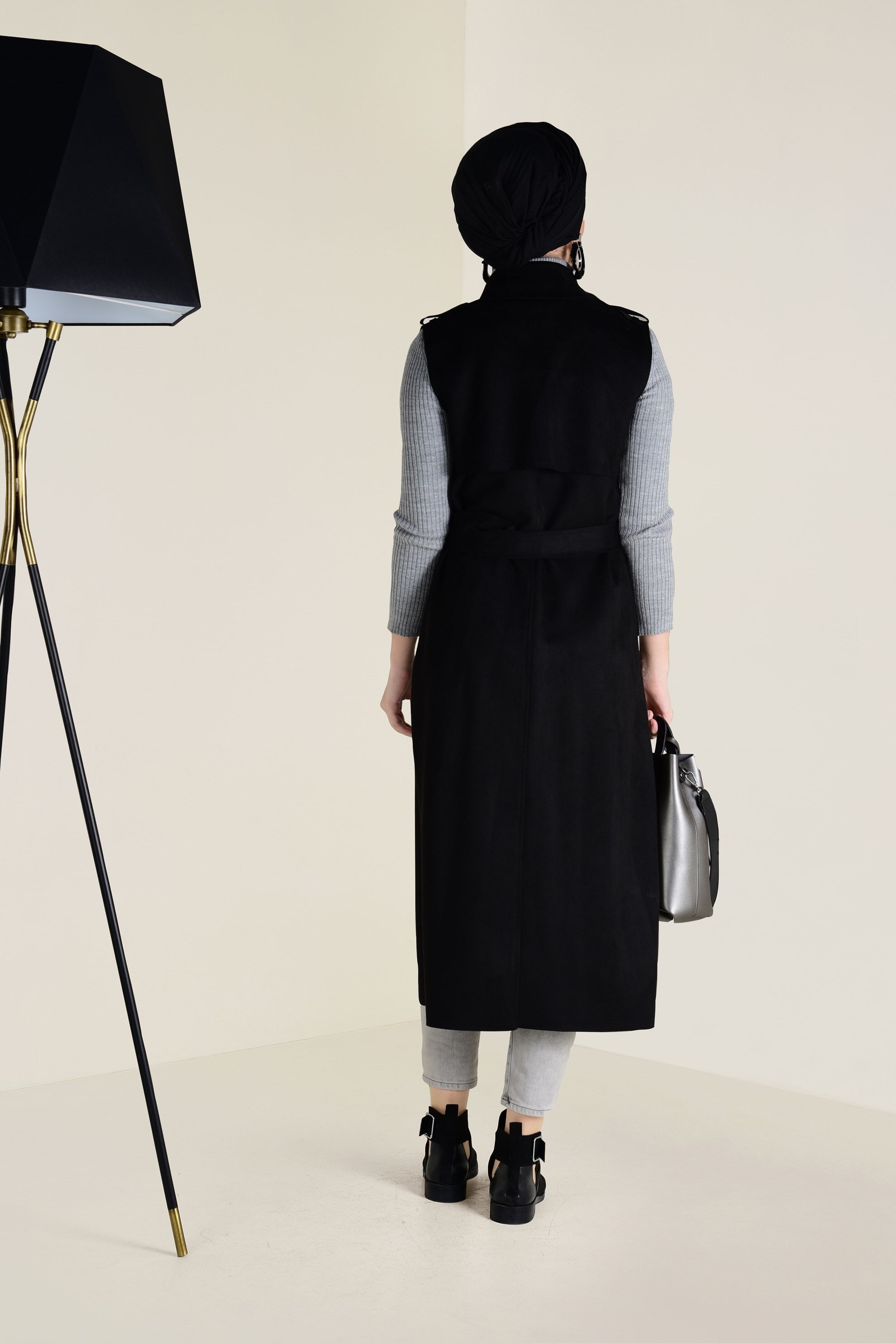 Tesettür giyim SİYAH KEMERLİ SÜET YELEK 4577