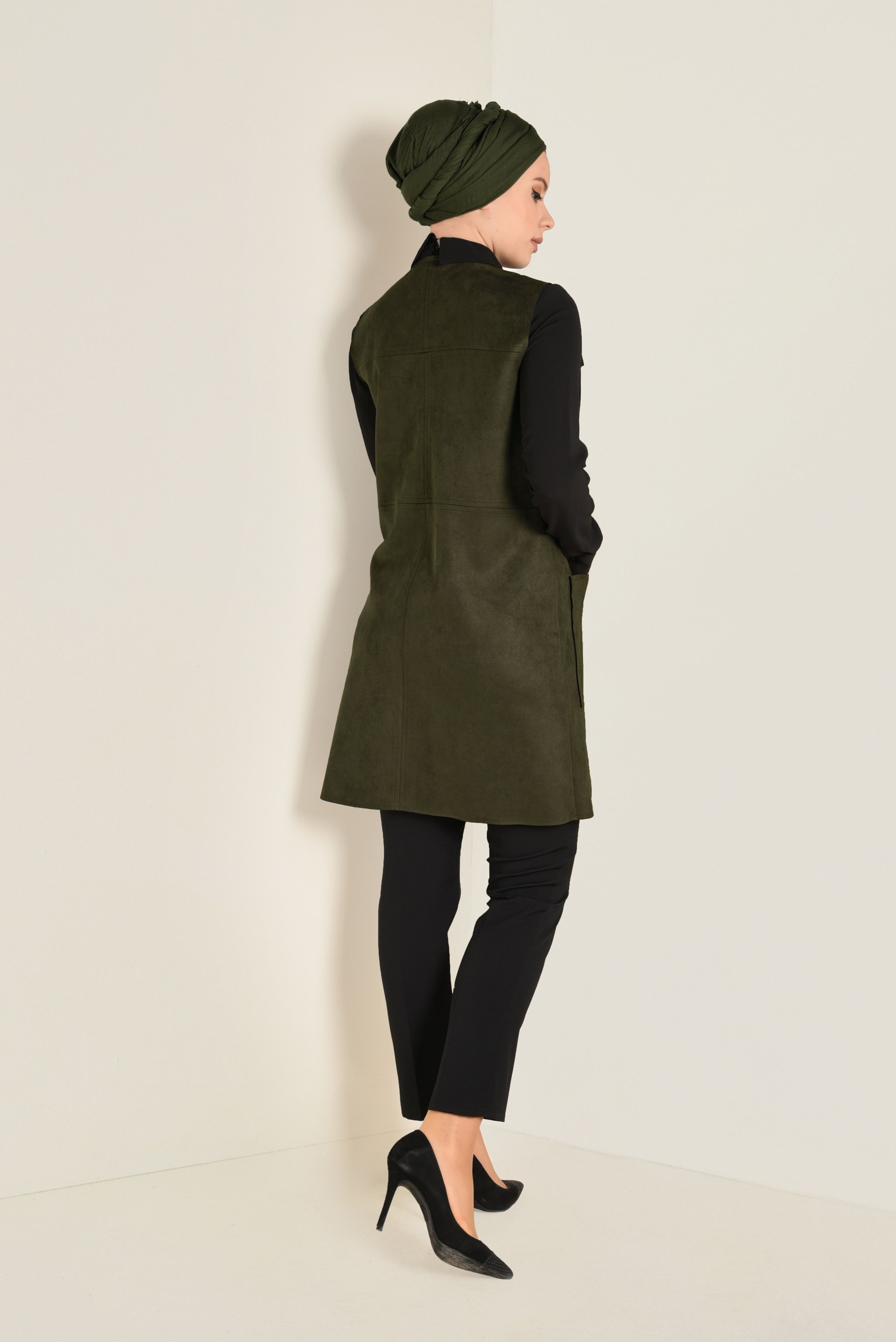 Tesettür giyim HAKİ PÜSKÜLLÜ SÜET YELEK 4580