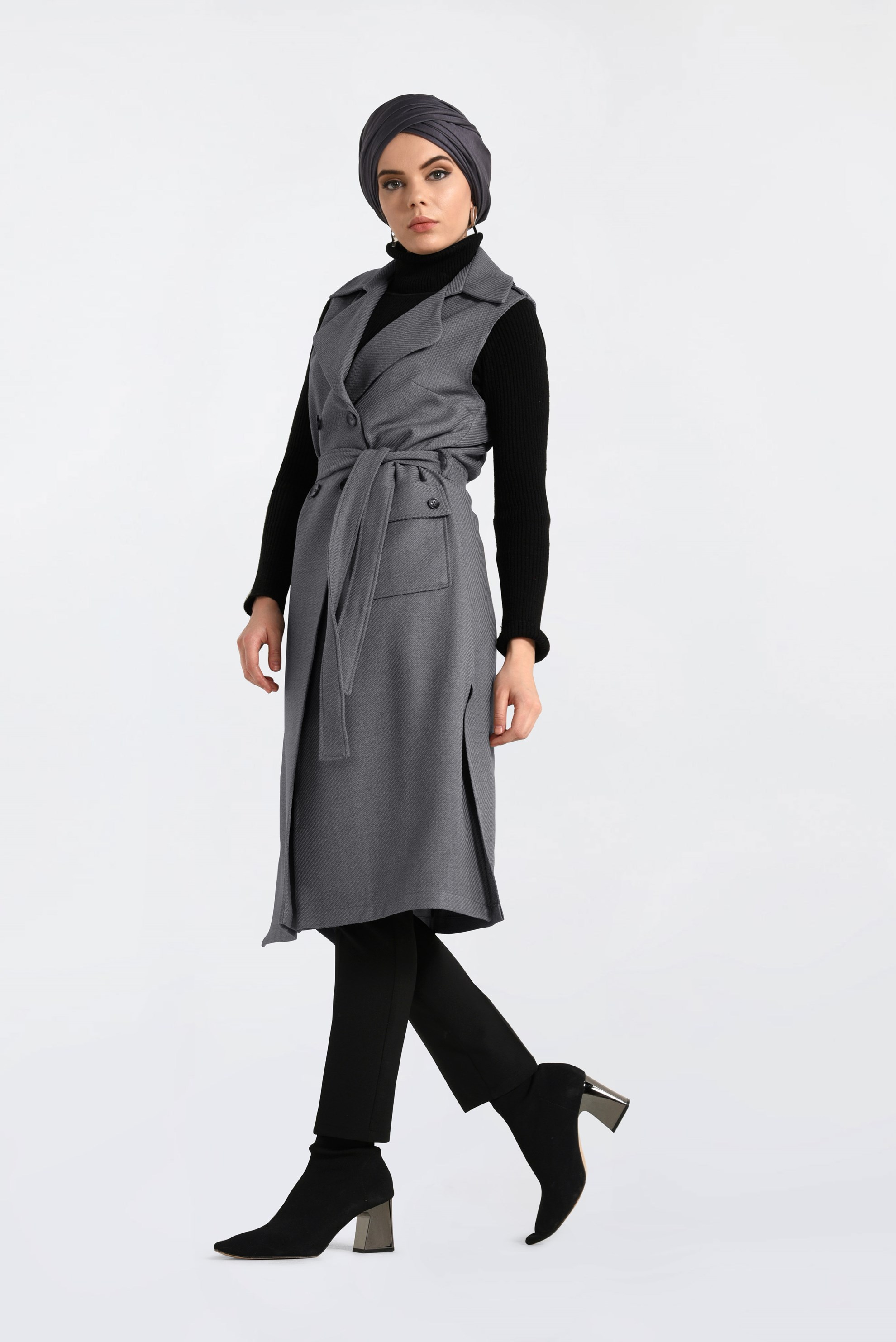 Tesettür giyim GRİ YANLARI YIRTMAÇLI KRUVAZE YELEK 4638 