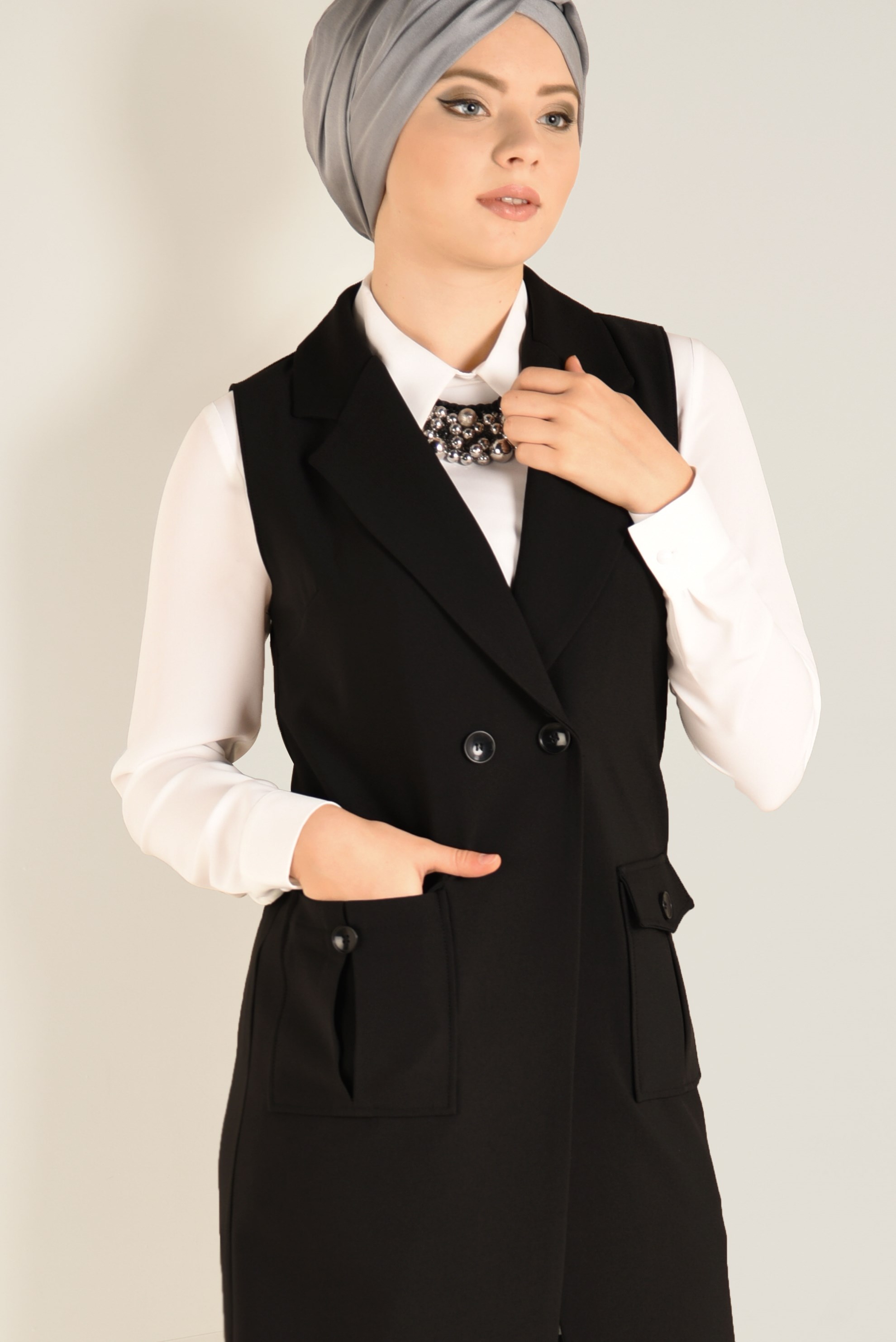 Tesettür giyim SİYAH CEPLİ KRUVAZE YELEK 4643