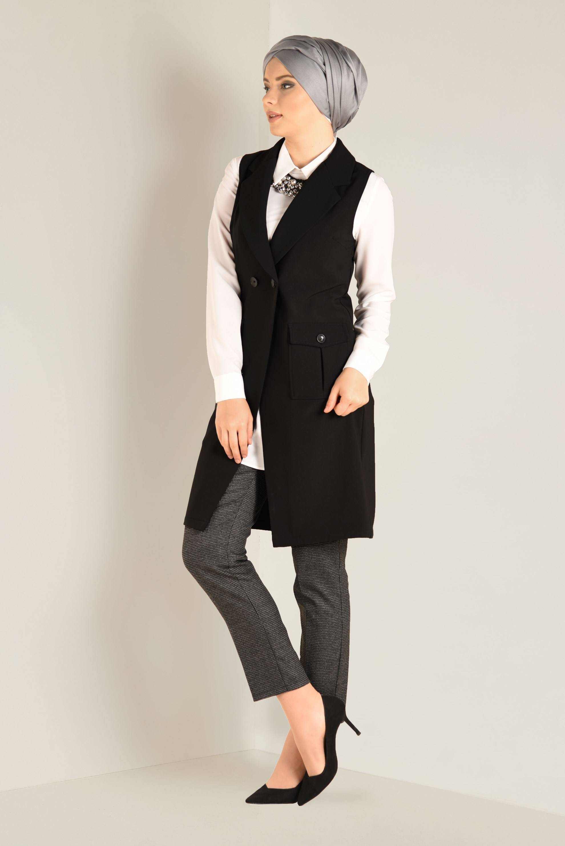 Tesettür giyim SİYAH CEPLİ KRUVAZE YELEK 4643