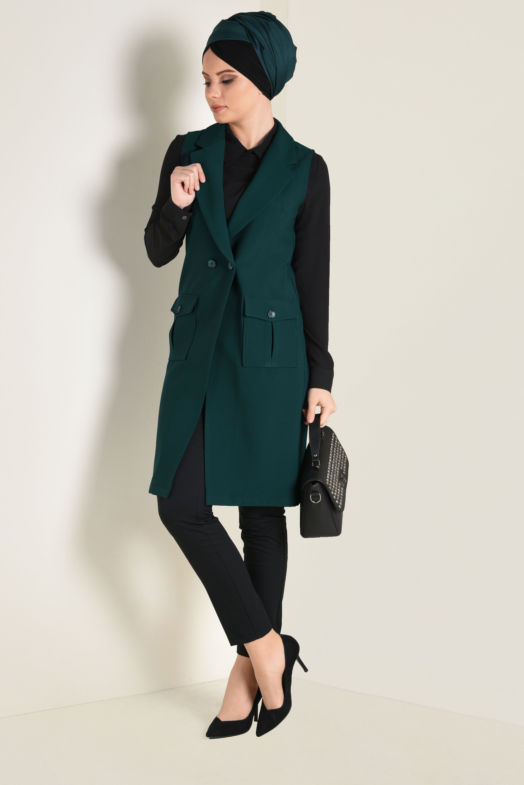 Tesettür giyim MAVİ CEPLİ KRUVAZE YELEK 4643