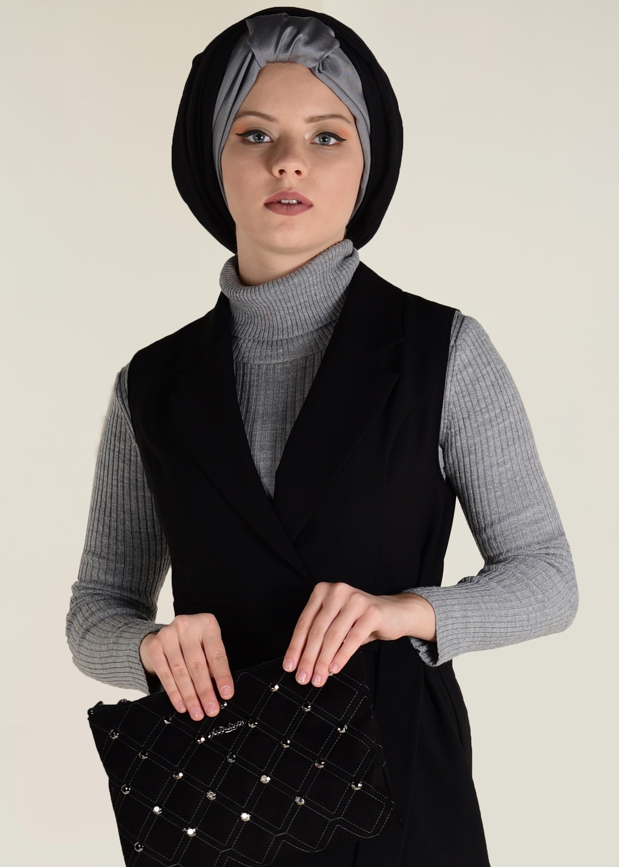 Tesettür giyim SİYAH KEMERLİ KLASİK YELEK 4659